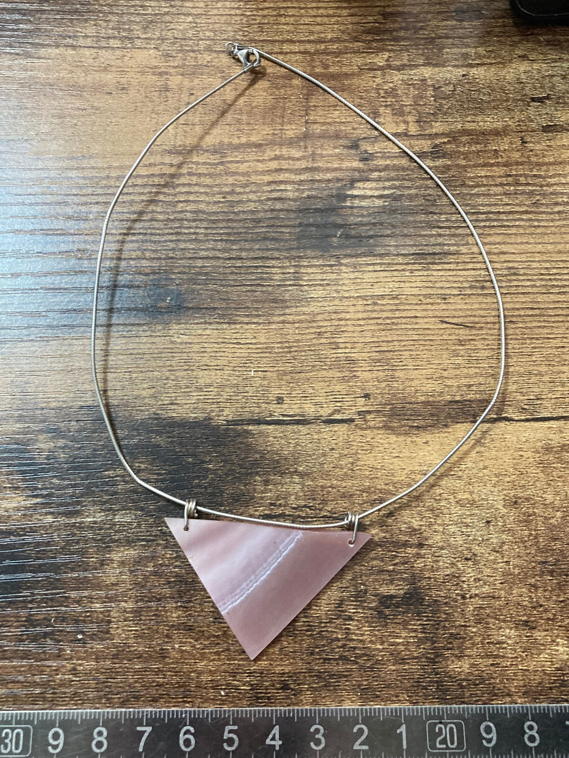 925 sterling silver with triangular modernist pink pearl pendant choker necklace