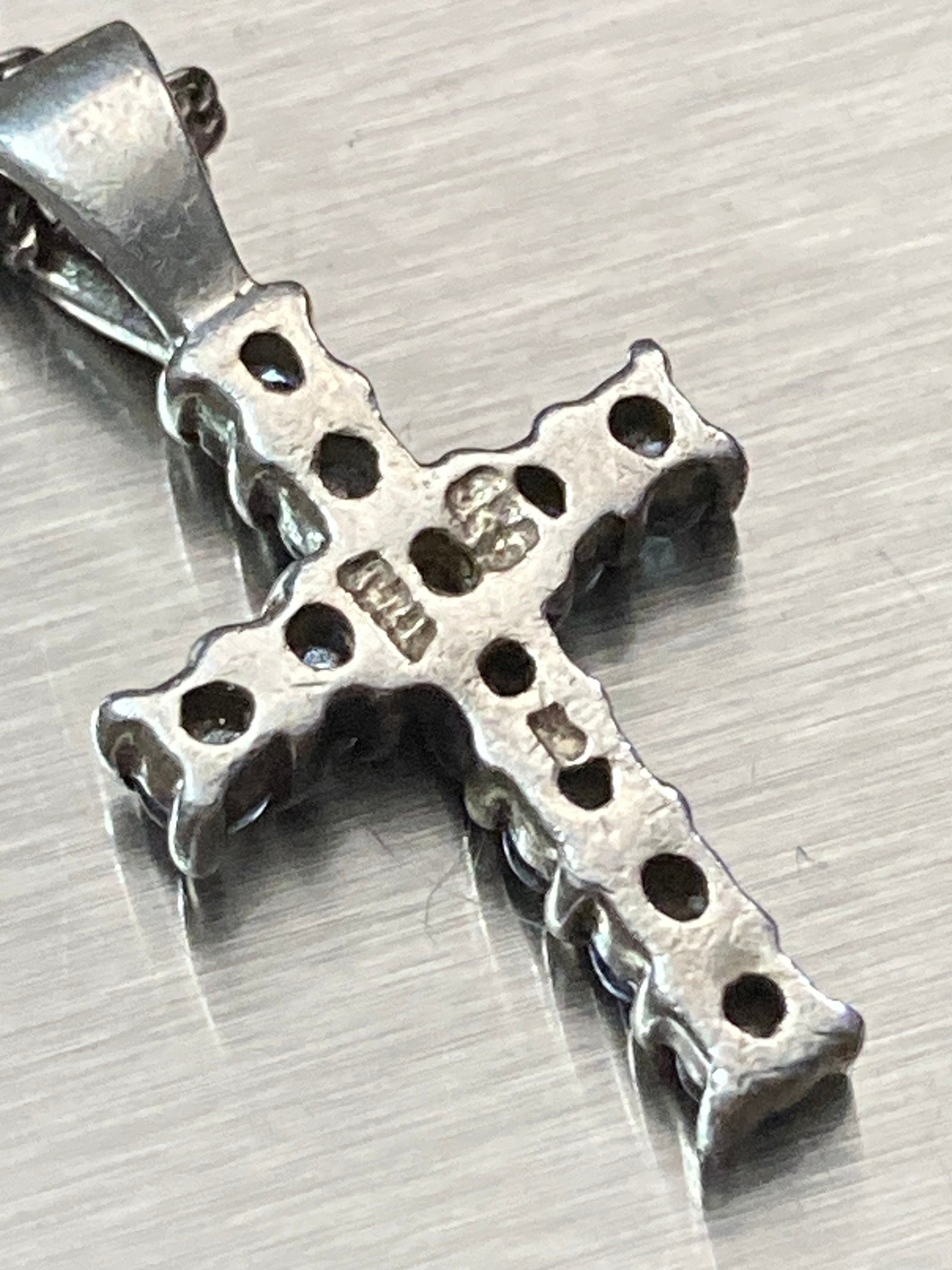 925 Sterling silver religious clear diamanté gem set cross pendant necklace on a 44 cm chain