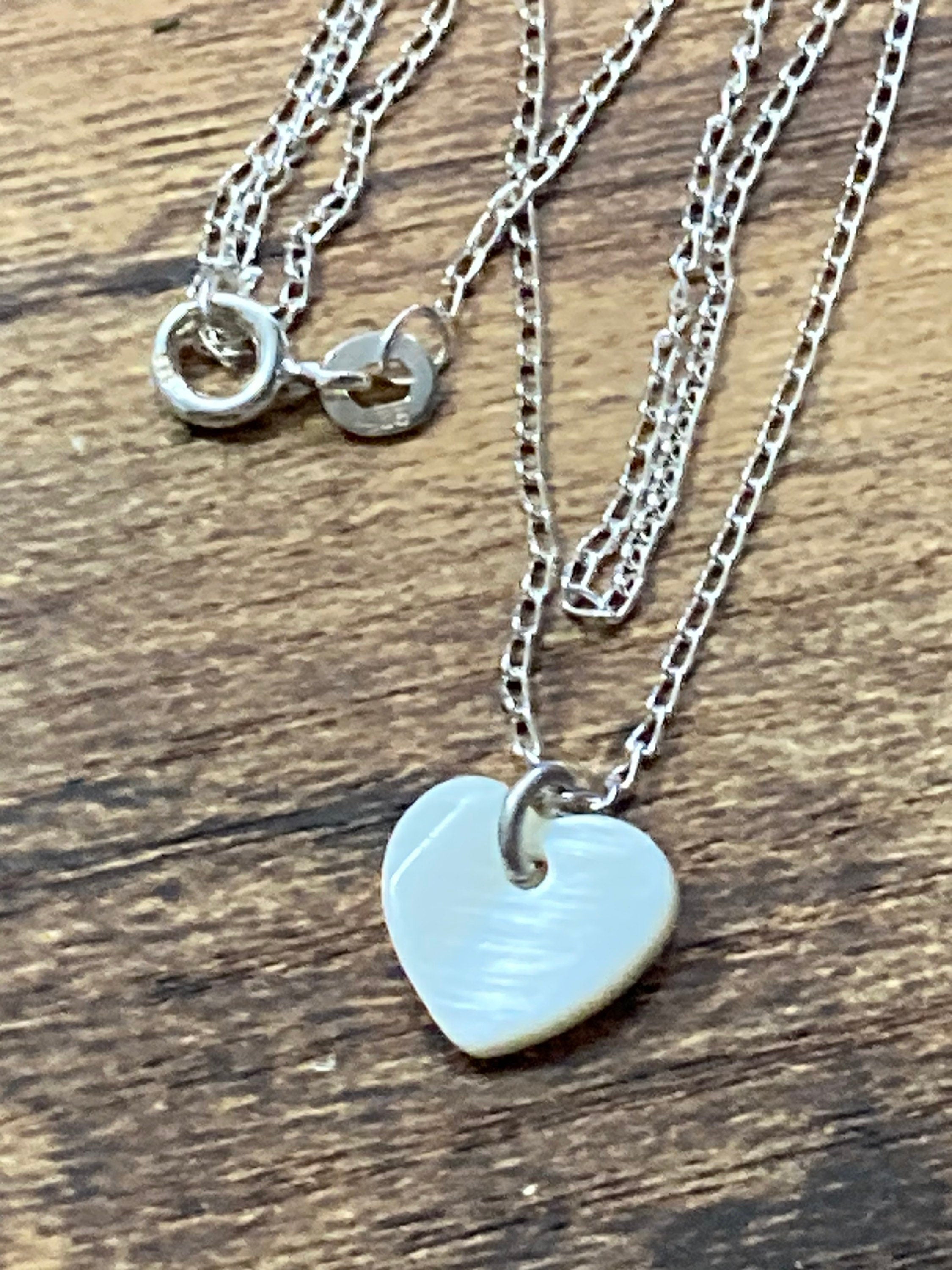 Young girls 925 sterling silver fine chain with mother off pearl shell love heart pendant 35cm