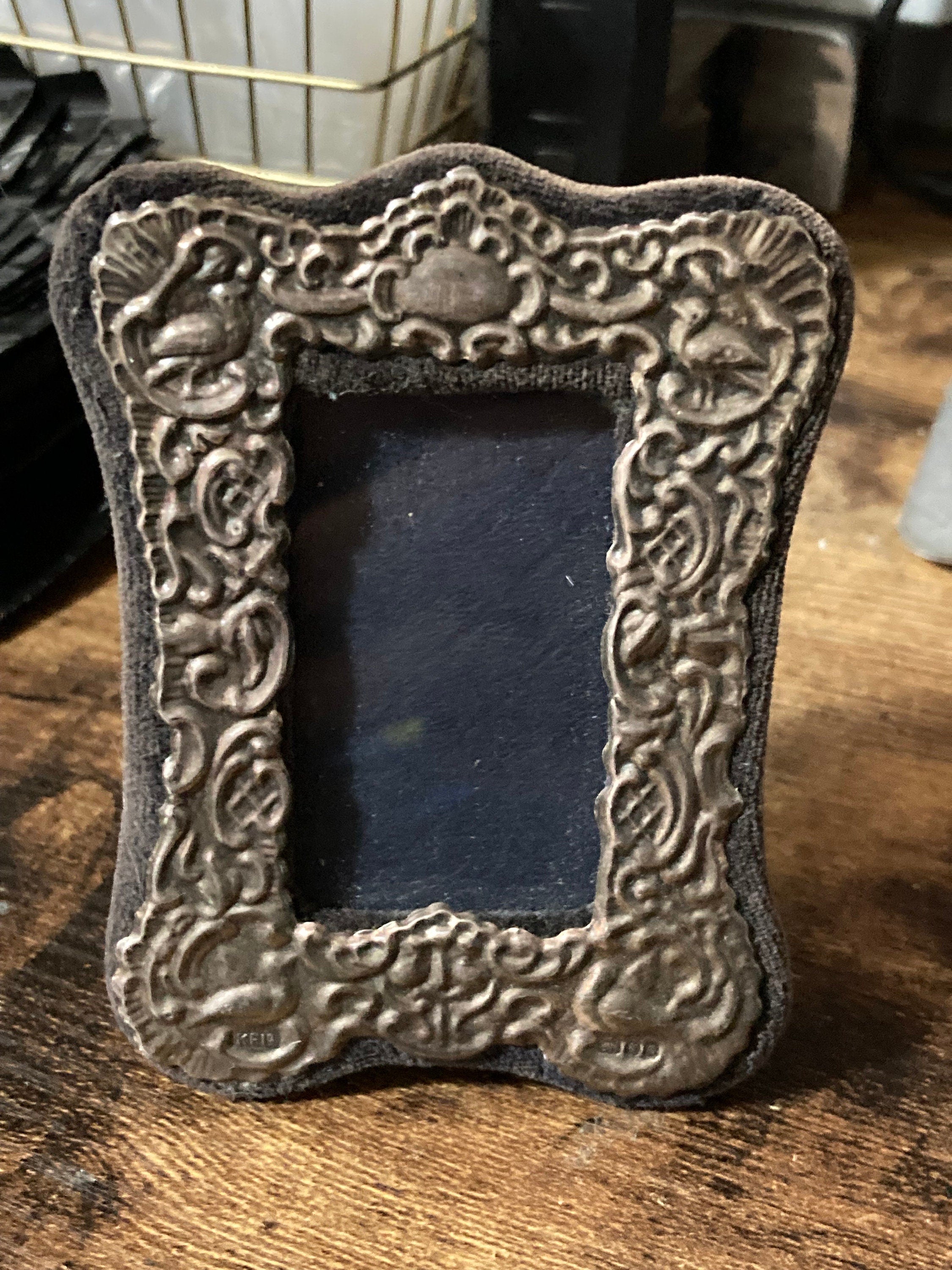 miniature silver picture photo frame embossed full hallmarks 9cm x 6 cm blue velvet back