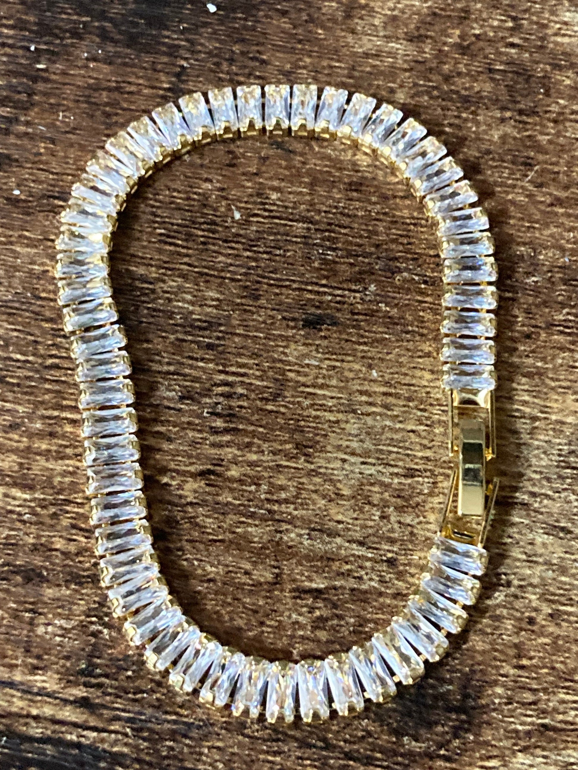 Vintage clear diamanté Crystal bezel set gold plated tennis bracelet