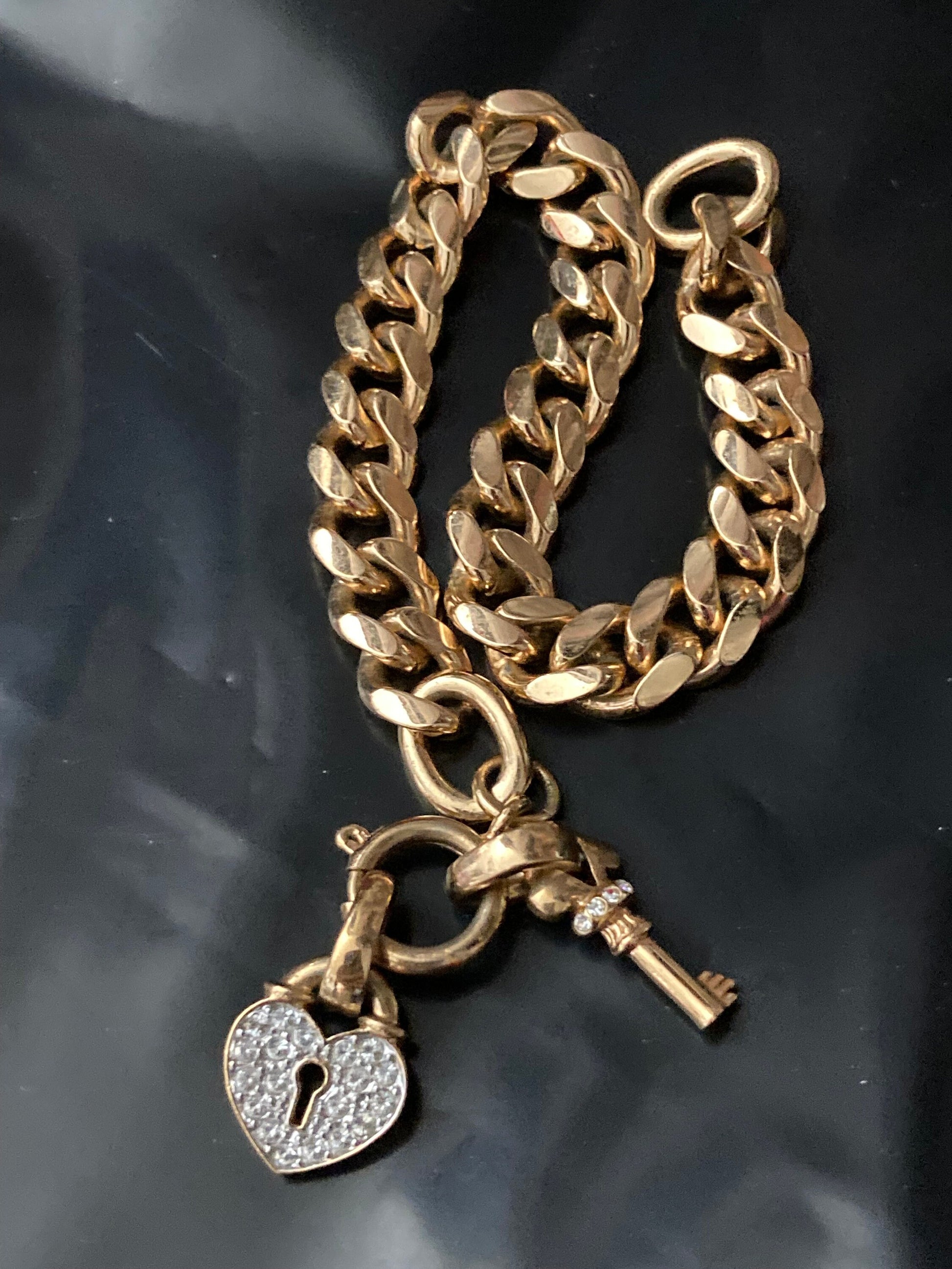 High end heavy gold plated chain link curb bracelet with diamanté heart and key charm