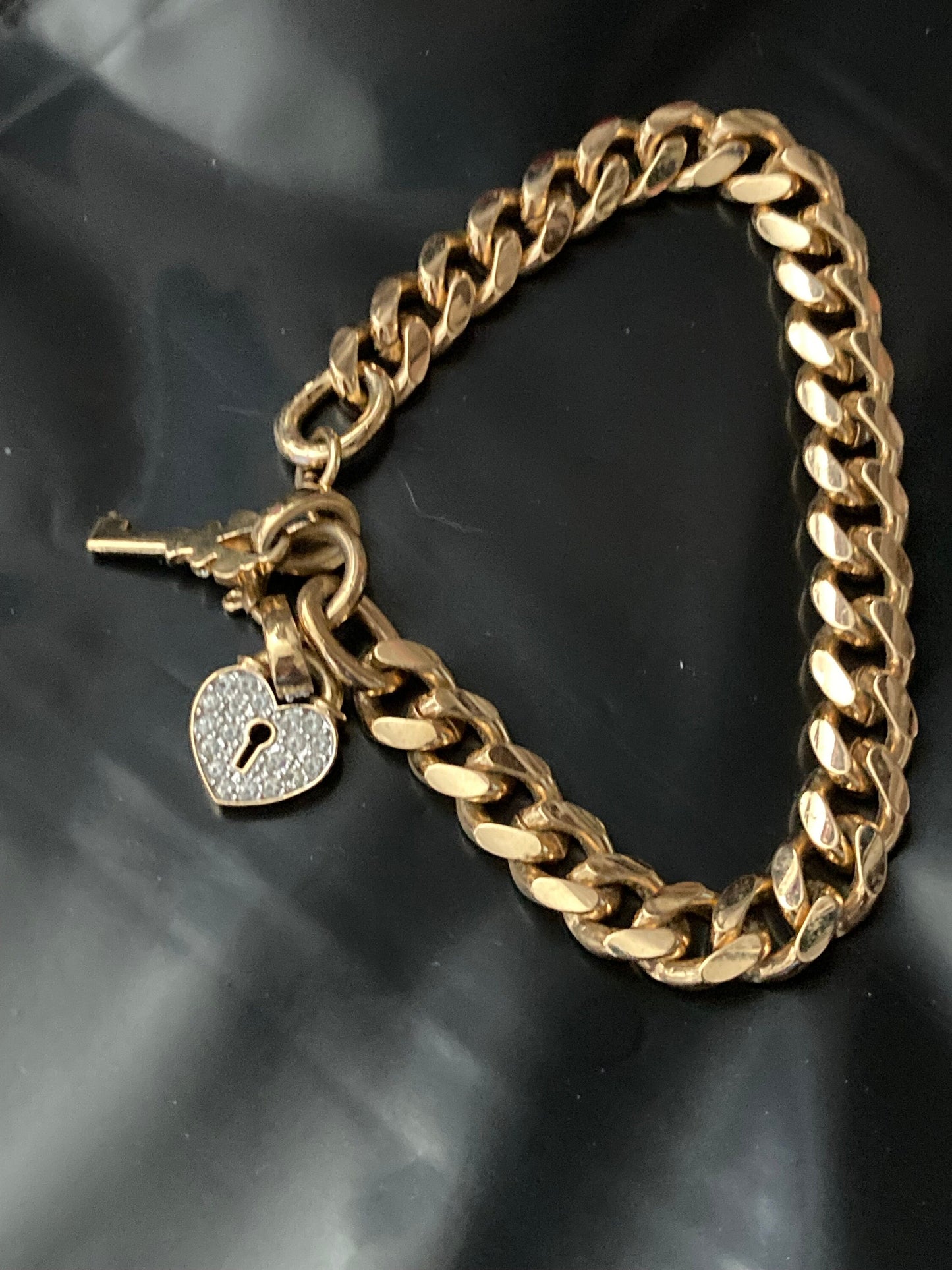 High end heavy gold plated chain link curb bracelet with diamanté heart and key charm