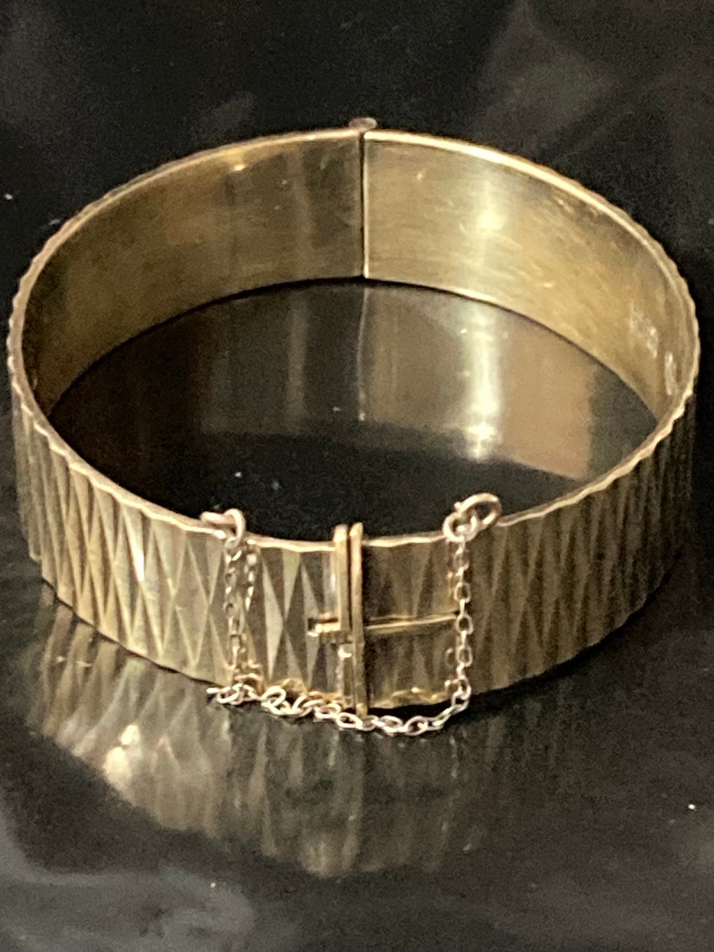 34gm 22ct gold on sterling silver gilt Vintage solid silver plated hinged Bangle hallmarked with safety chain