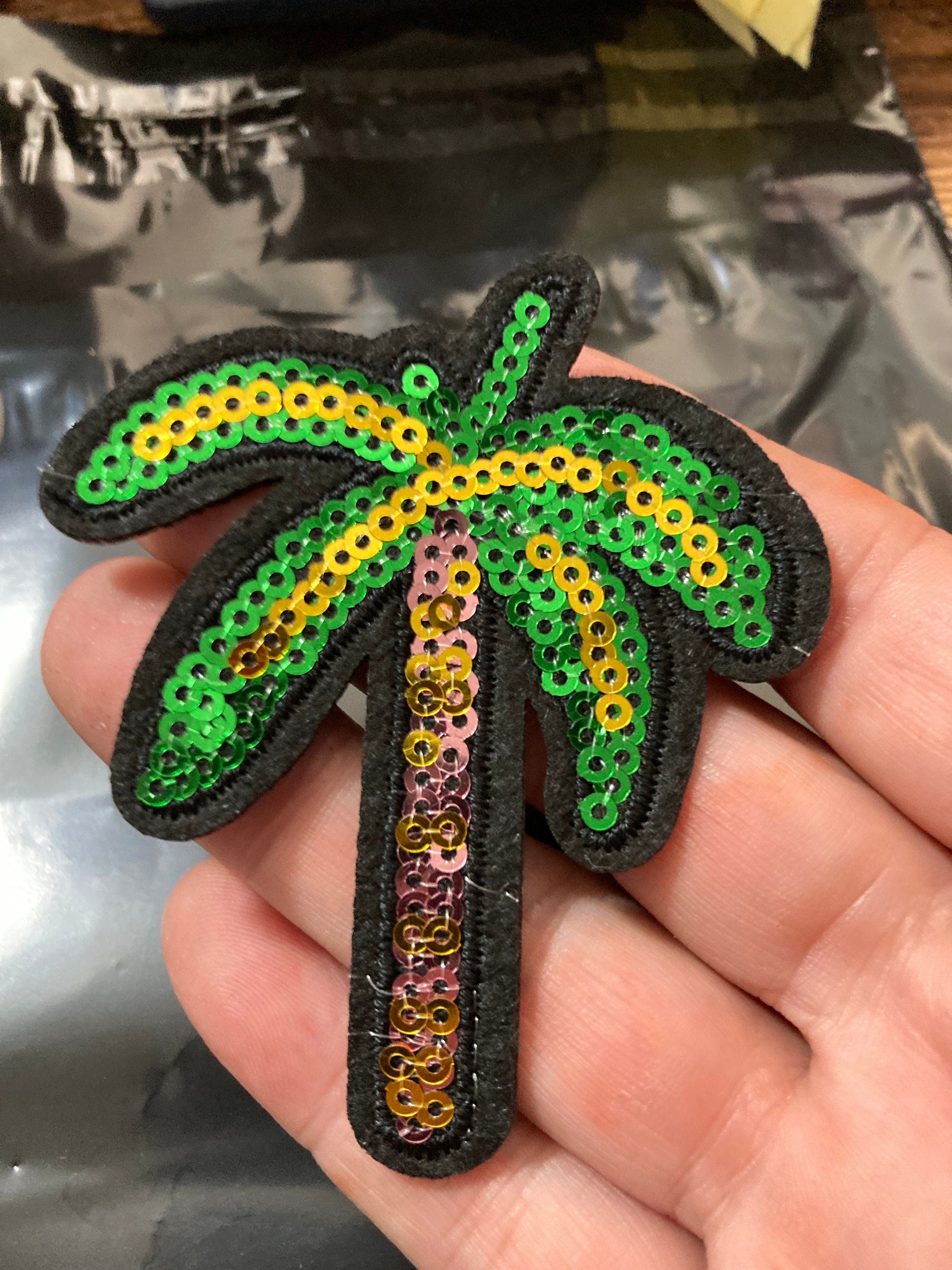 iron on tropical green palm tree sequin patch 8 x 6cm sewing applique