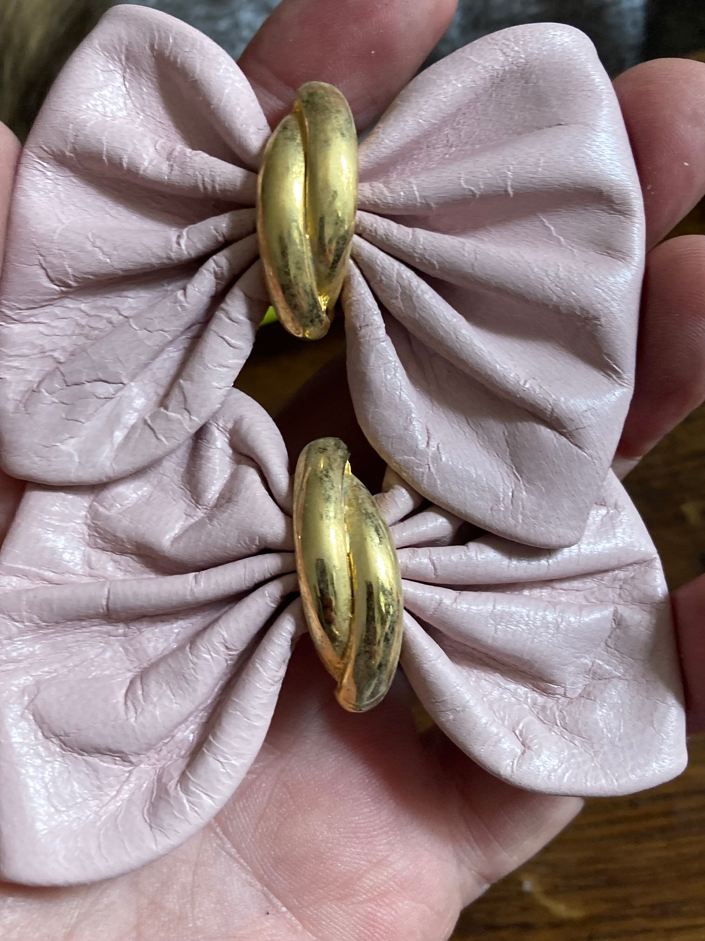 Vintage pair of soft pink leather BOW shoe clips with gold detail