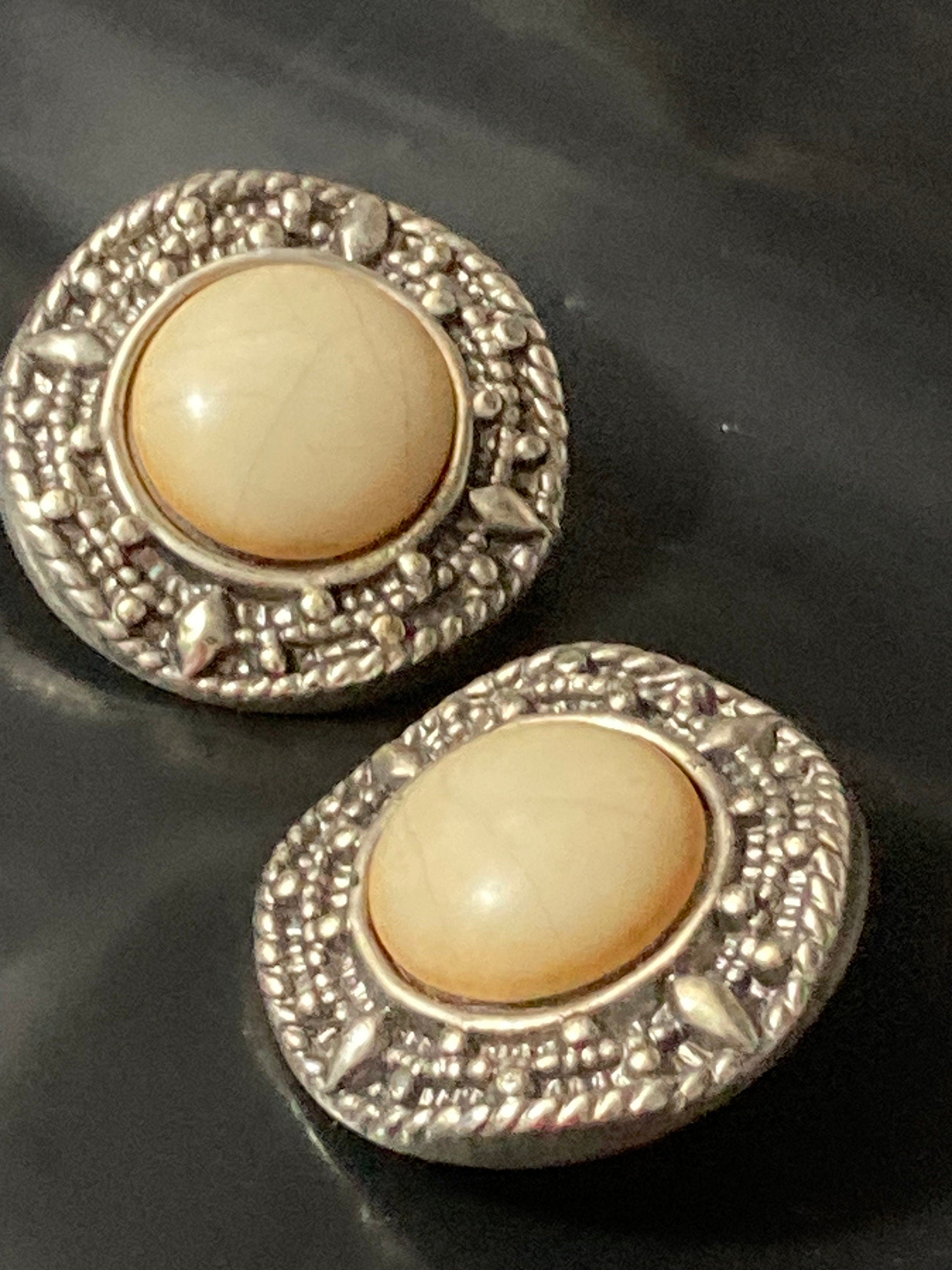 Vintage oversized silver tone beige neutral cabochon large button clip on earrings lightweight plastic 3.5cm