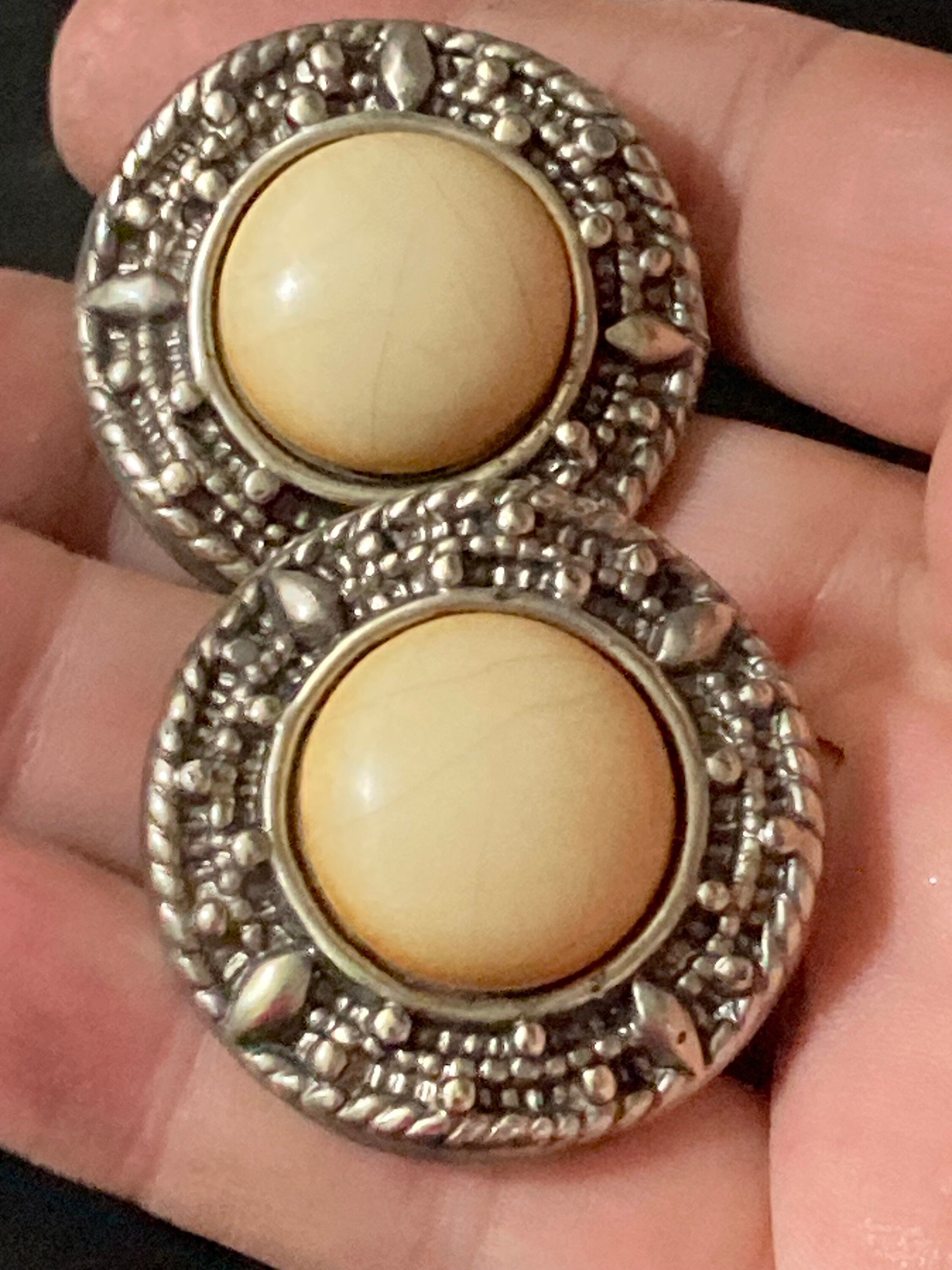 Vintage oversized silver tone beige neutral cabochon large button clip on earrings lightweight plastic 3.5cm