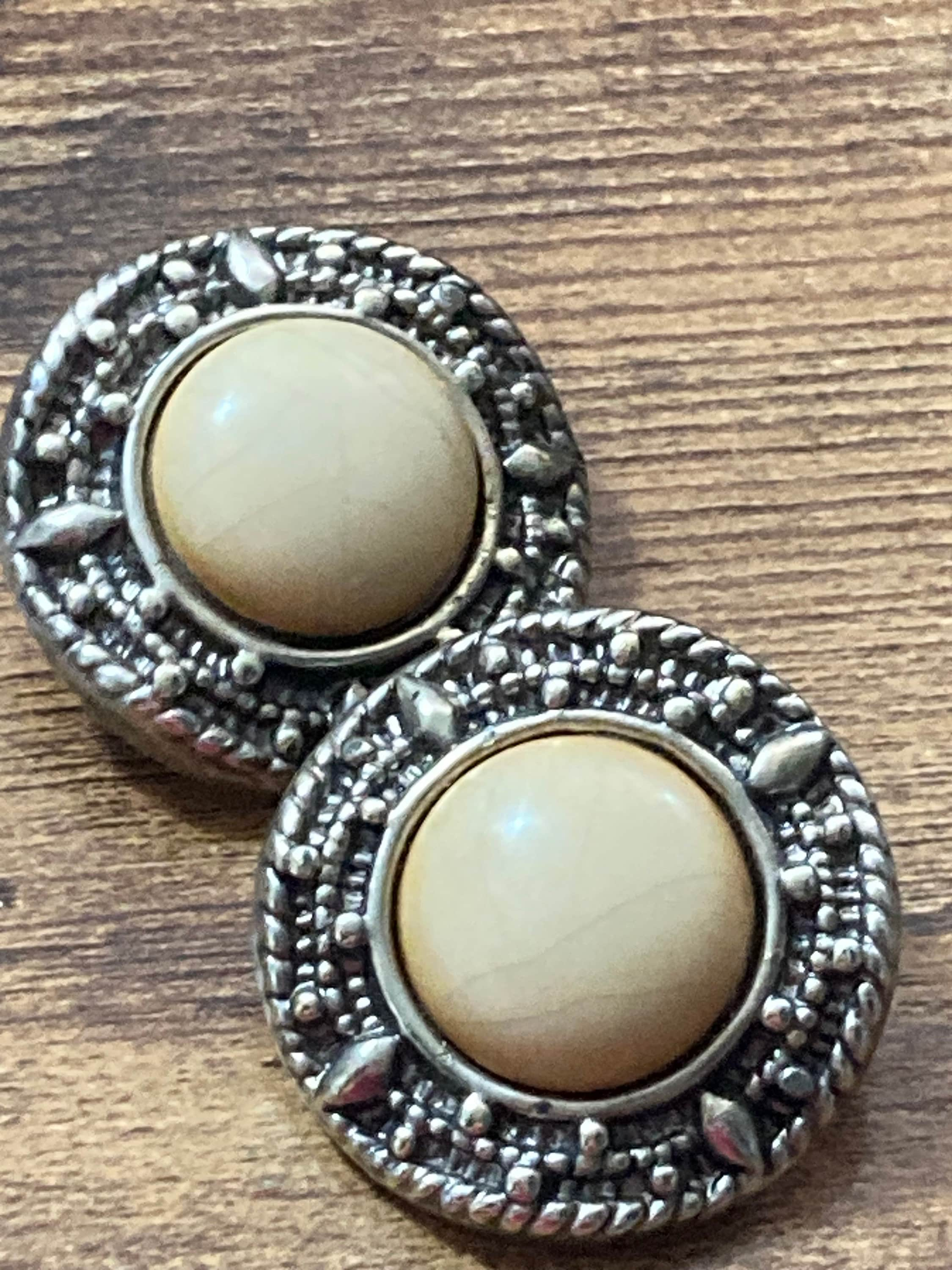 Vintage oversized silver tone beige neutral cabochon large button clip on earrings lightweight plastic 3.5cm