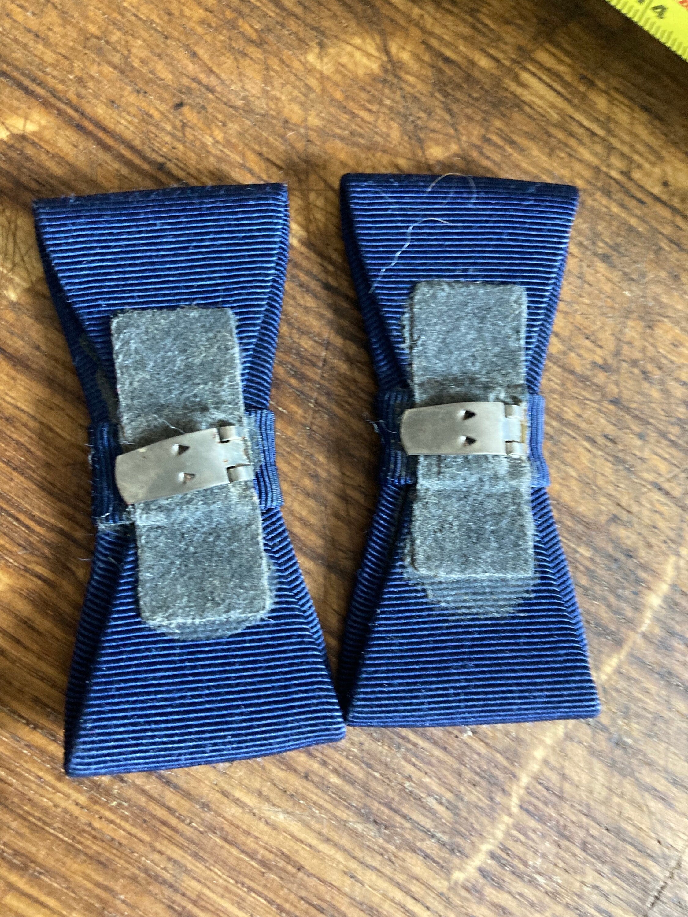 Vintage pair of navy blue GROSGRAIN ribbon BOW shoe clips