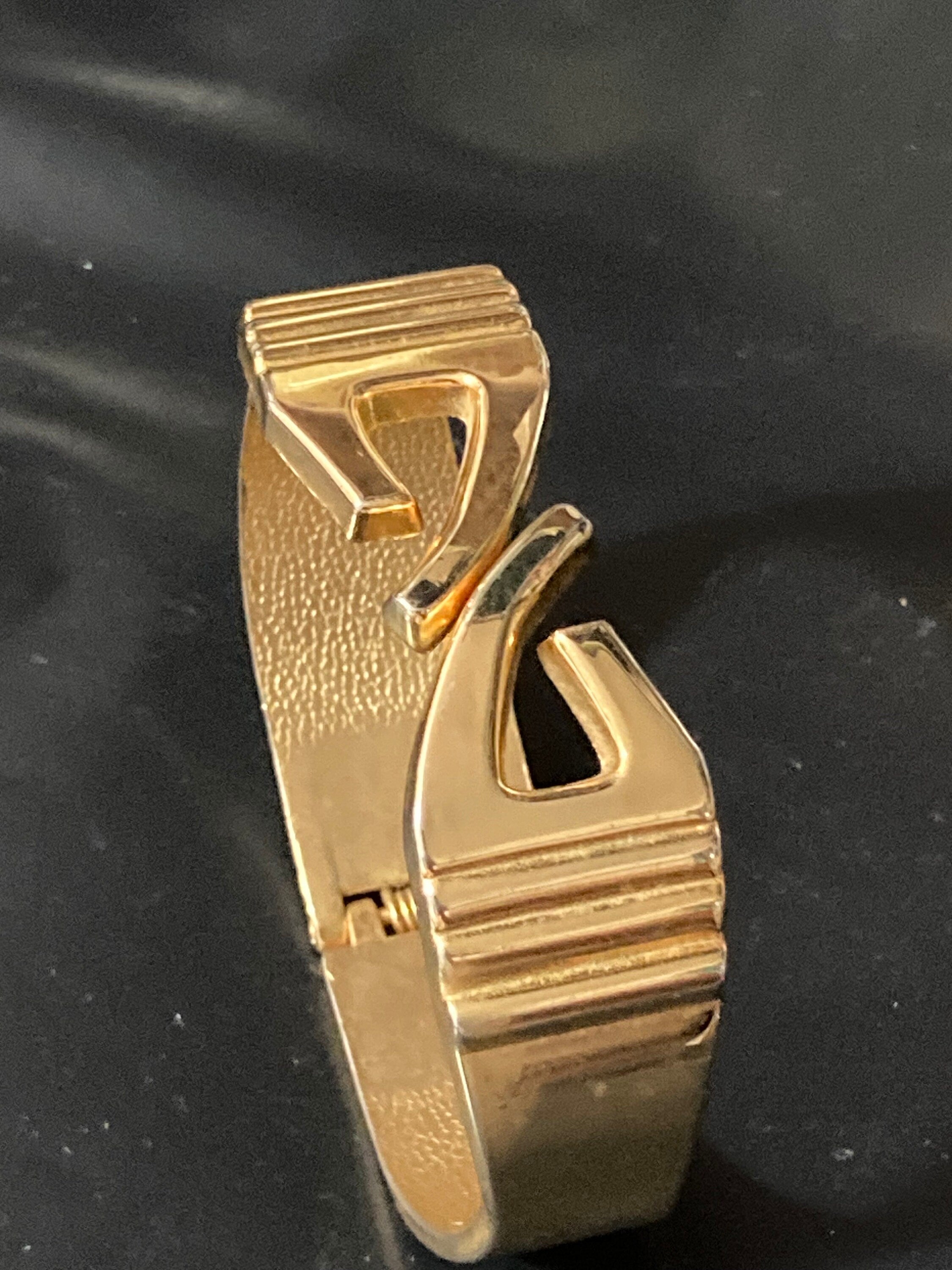 retro modernist style gold tone wide clamper bangle geometric