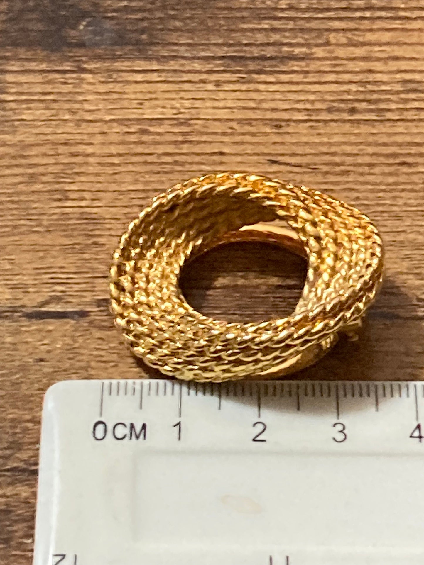 Vintage Gold Tone nautical rope edge Scarf Clip ring