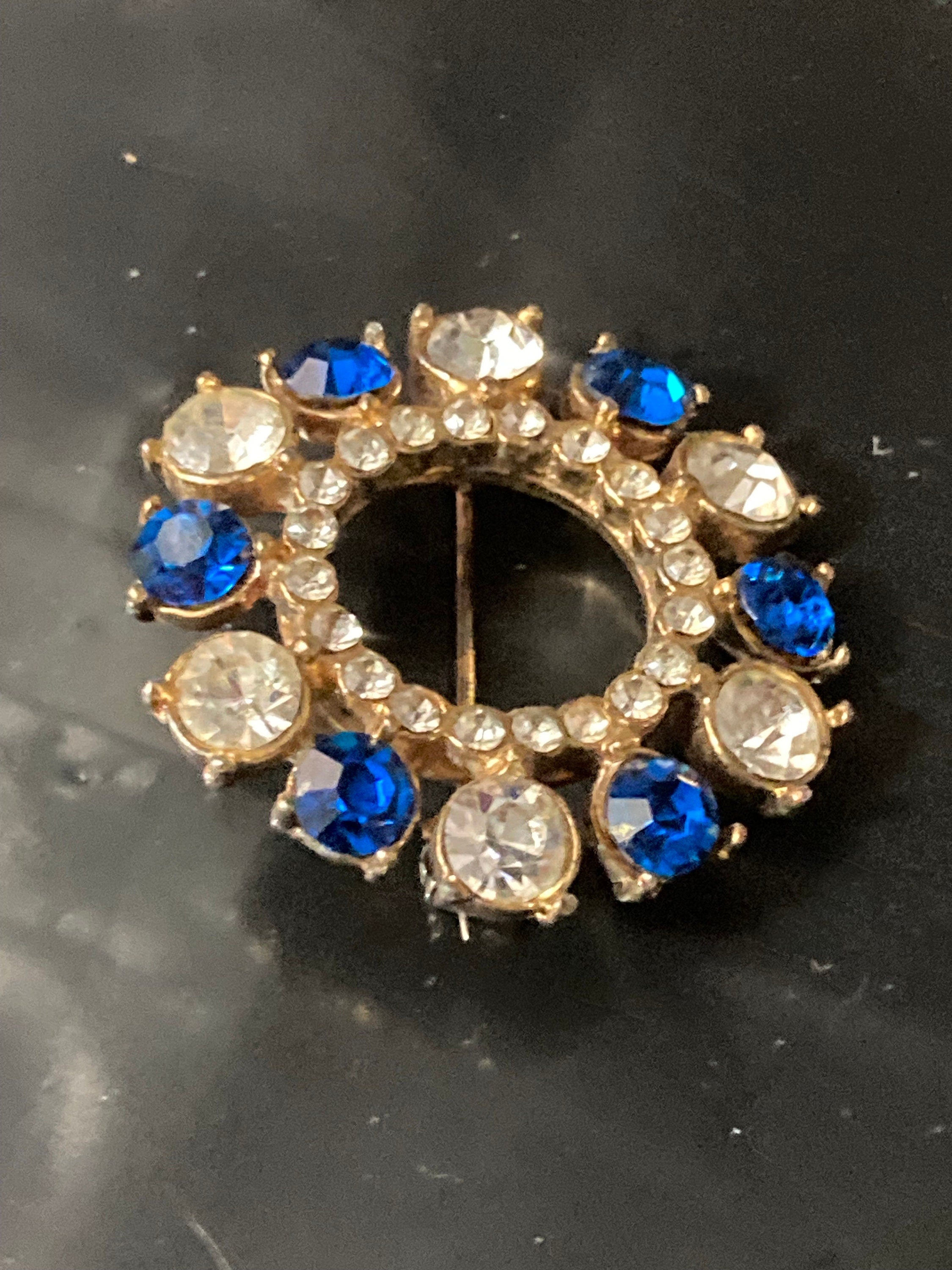 Vintage round rhinestone paste glass Diamanté gold tone Brooch with sapphire blue stones