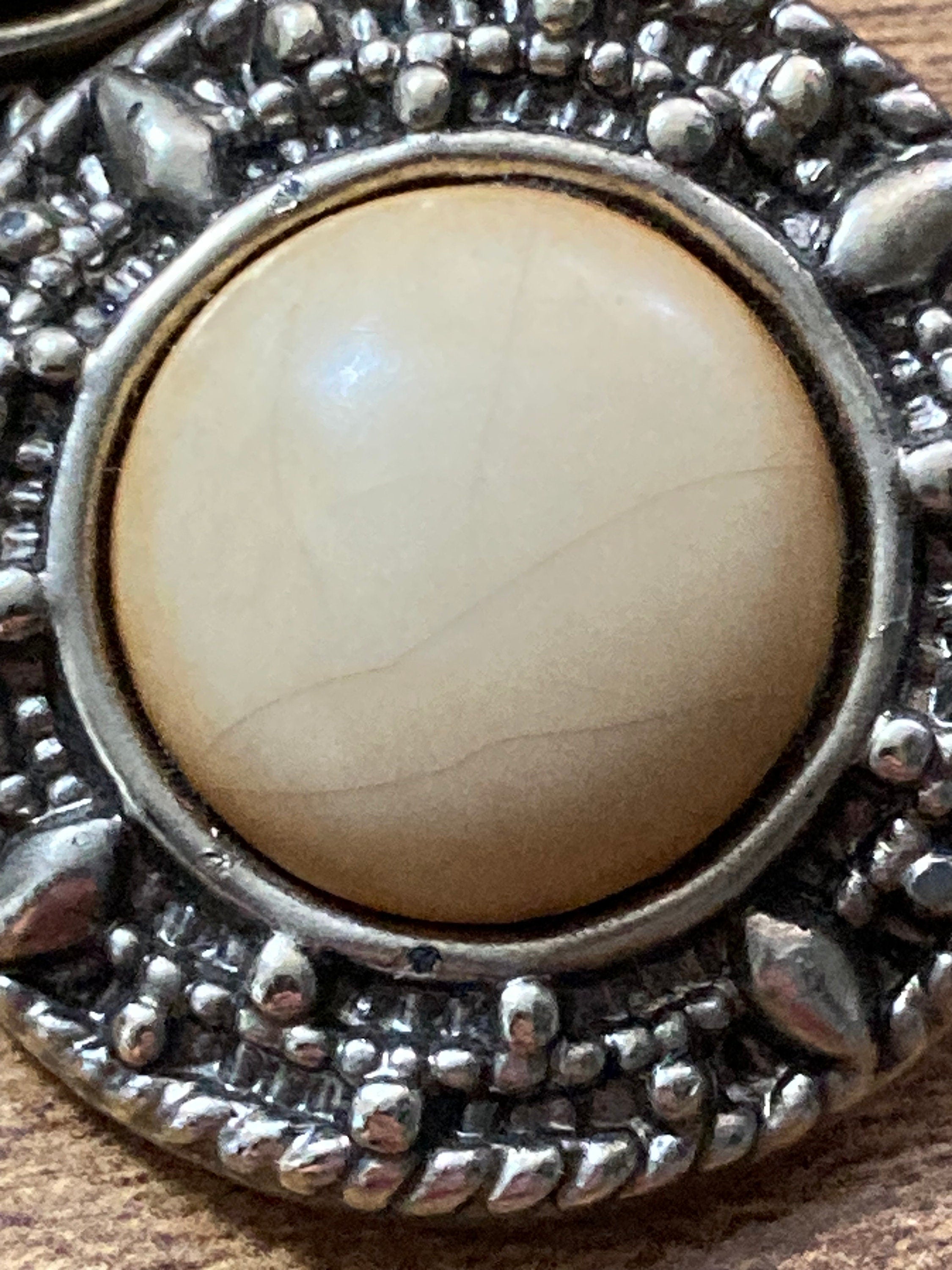 Vintage oversized silver tone beige neutral cabochon large button clip on earrings lightweight plastic 3.5cm