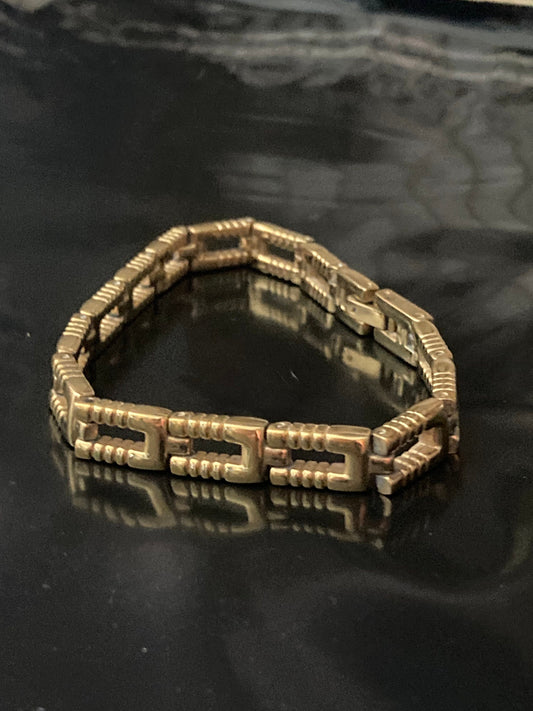 Retro 1980s gold tone plain brick chain link gold bracelet 19cm