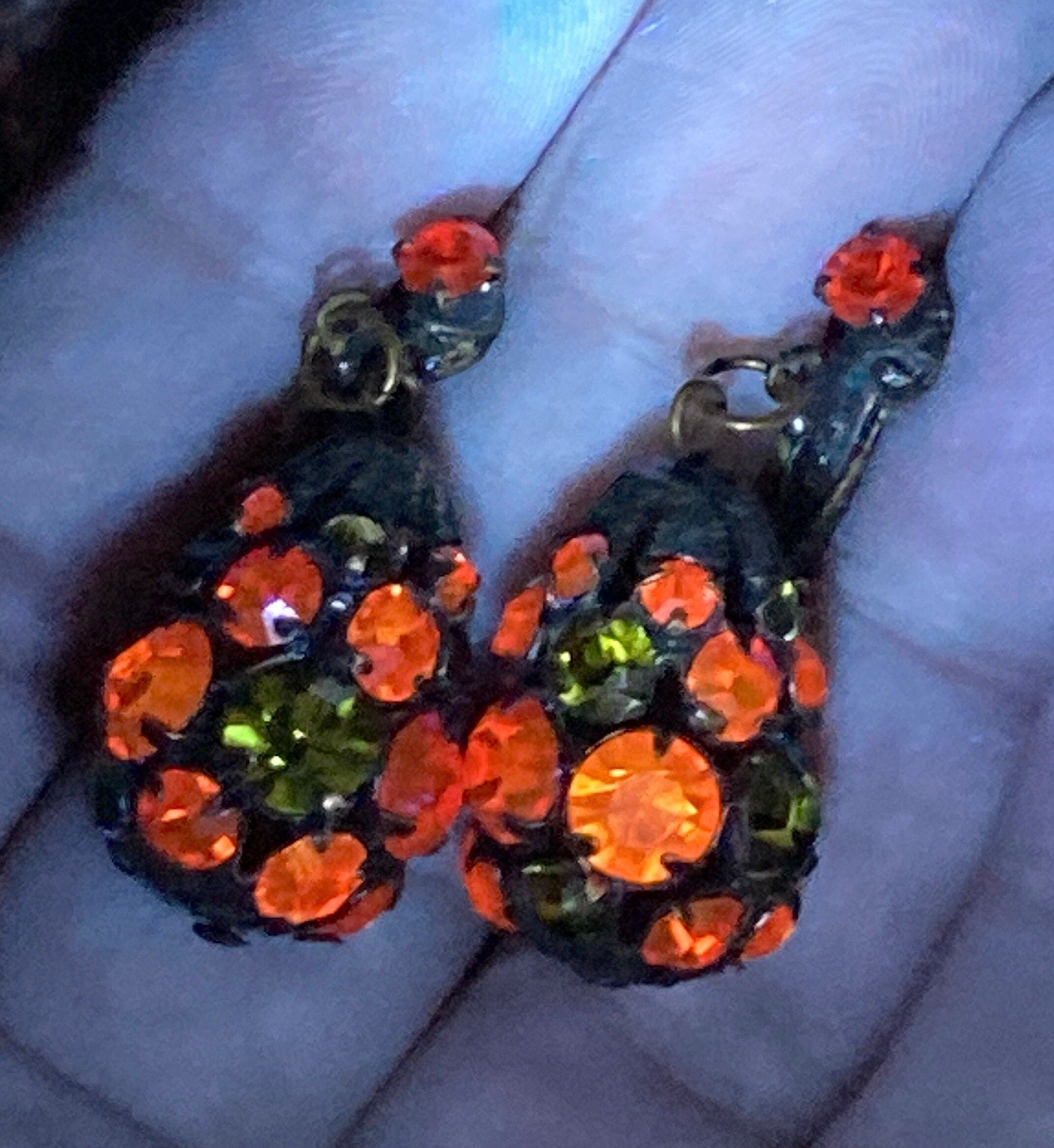 Vintage orange green uranium uv rhinestone diamanté teardrop Clip on drop earrings