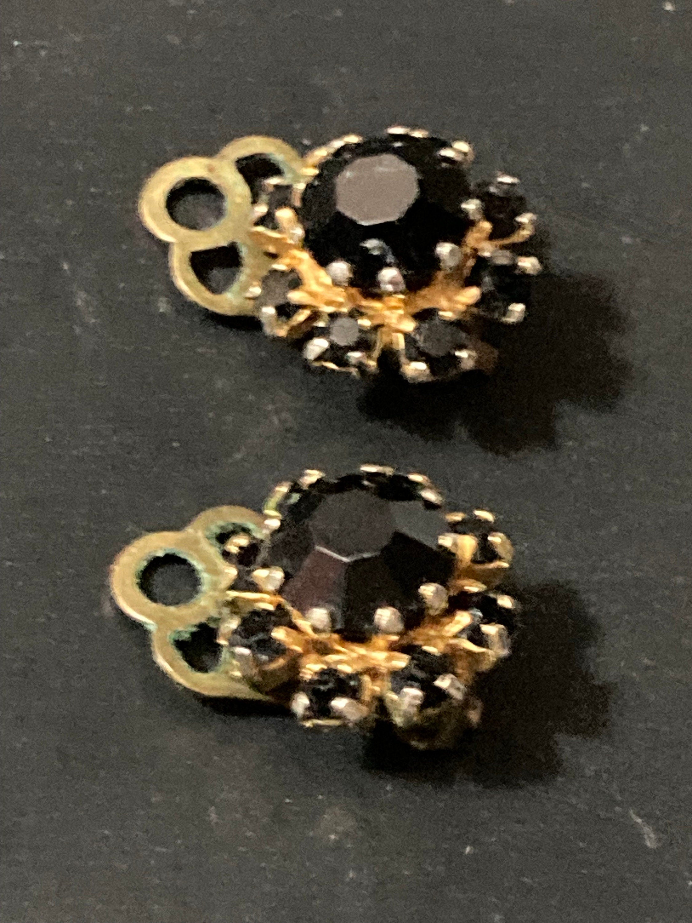 Vintage small round black glass Rhinestone Diamanté Clip On Stud Earrings Mid Century