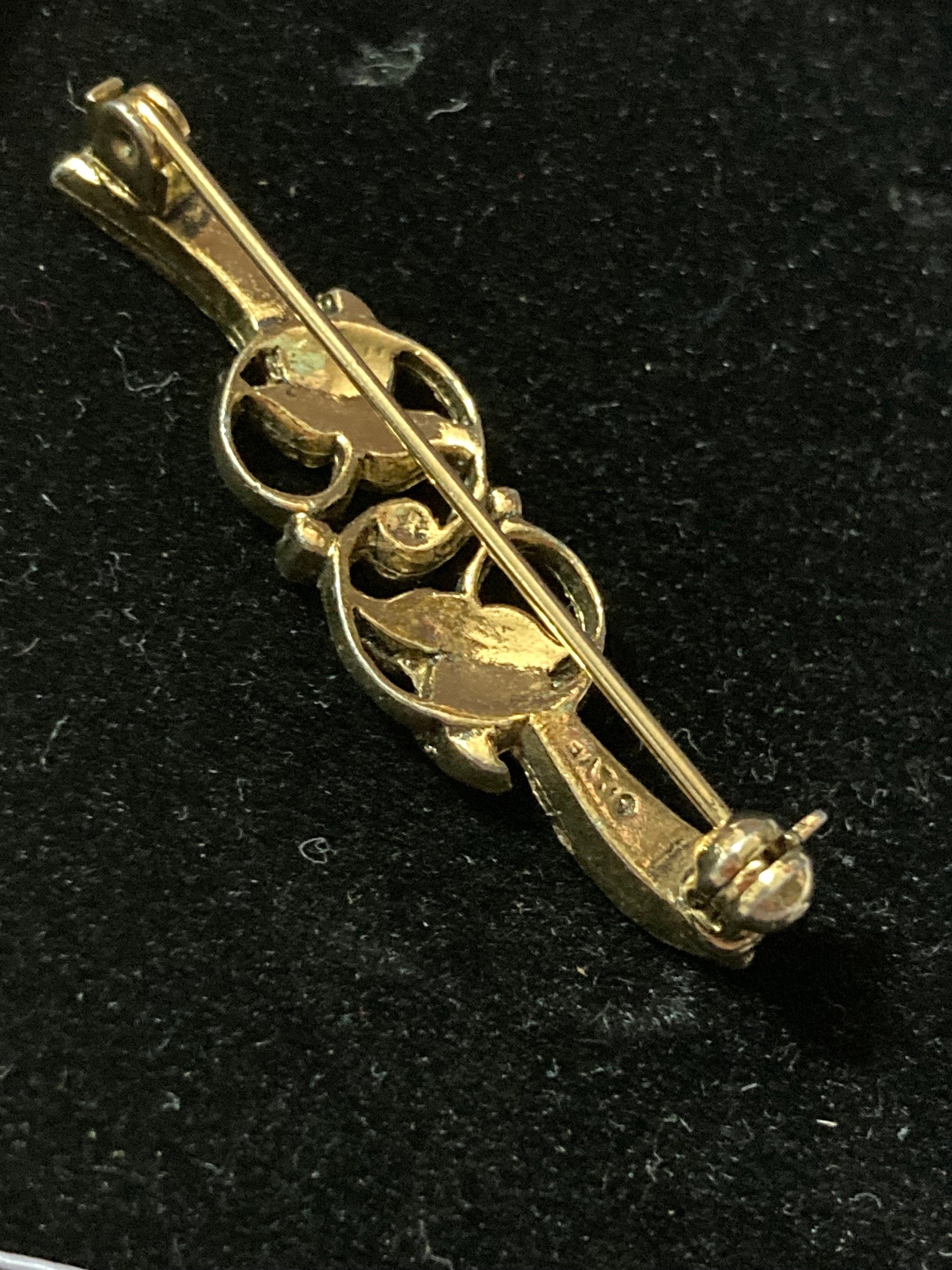 Gold plated stamped silver gilt floral clear diamanté dainty bar brooch 4cm