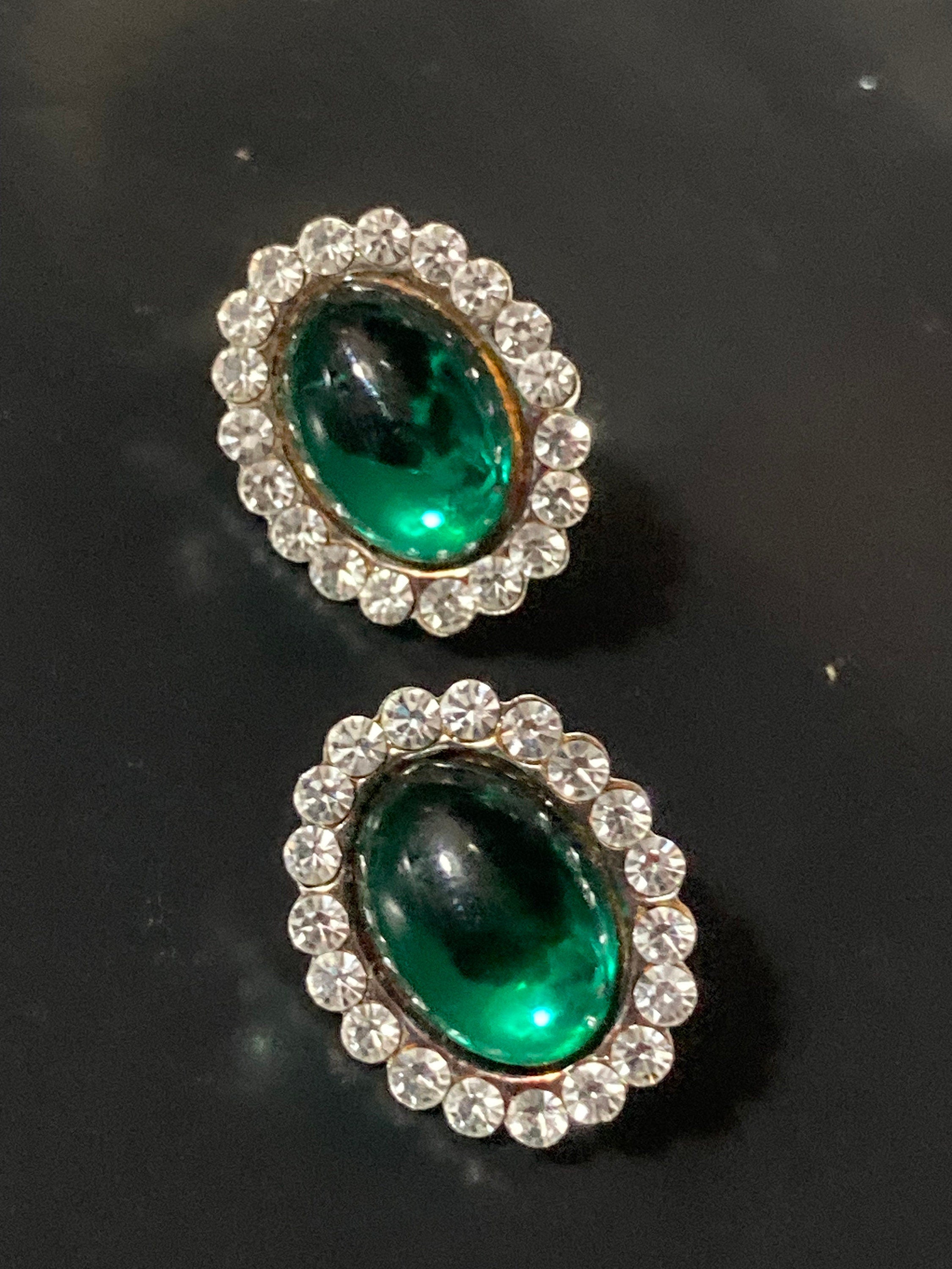 Silver tone Emerald green glass Rhinestone large stud pierced Earrings