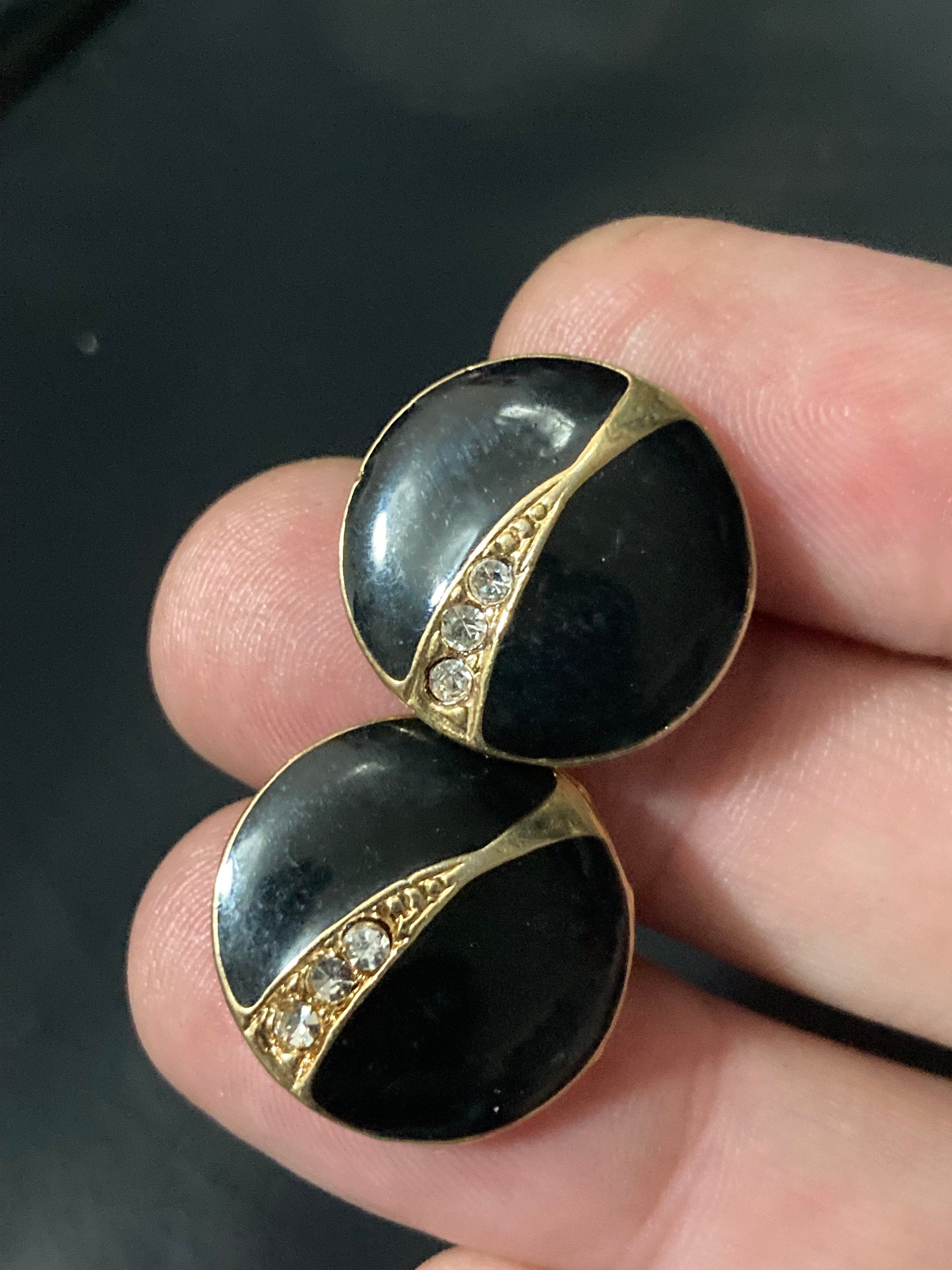 Retro 1980s classic Gold tone pierced black enamel diamanté round stud earrings