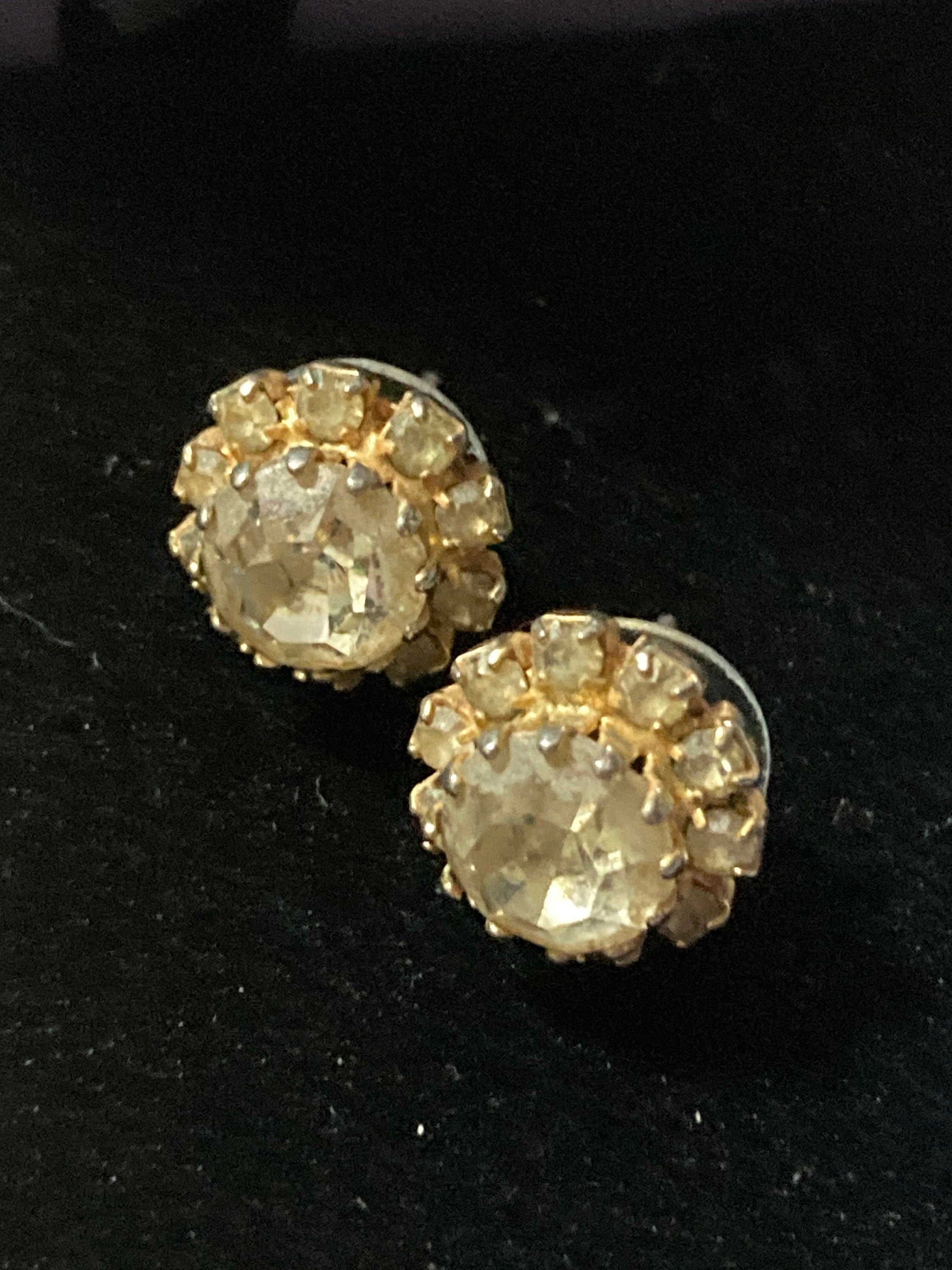 Vintage silver tone clear diamanté paste cluster stud earrings for pierced ears