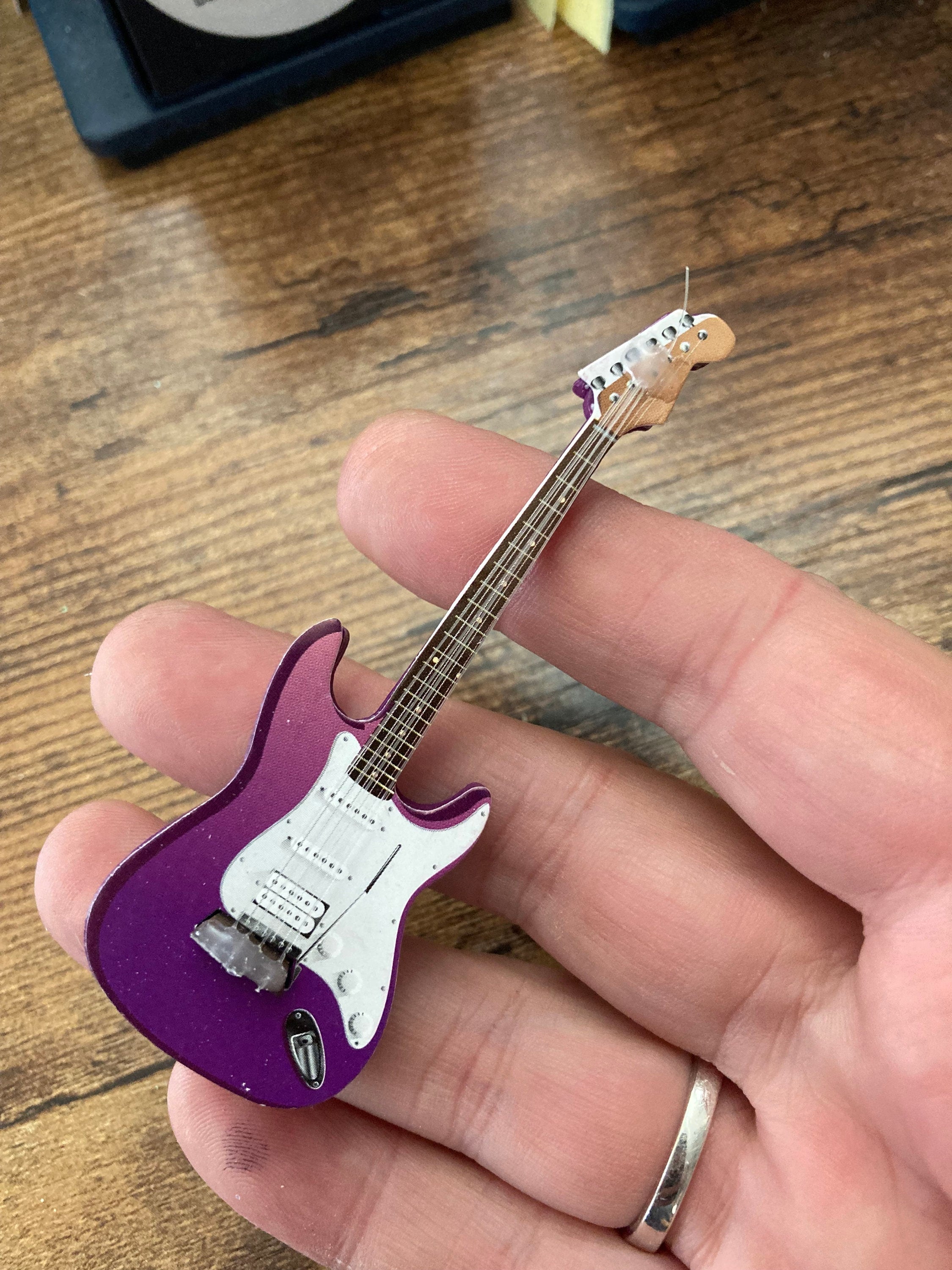 Purple Electric guitar cake topper decoration dolls house miniature musical instrument for rock guitarist