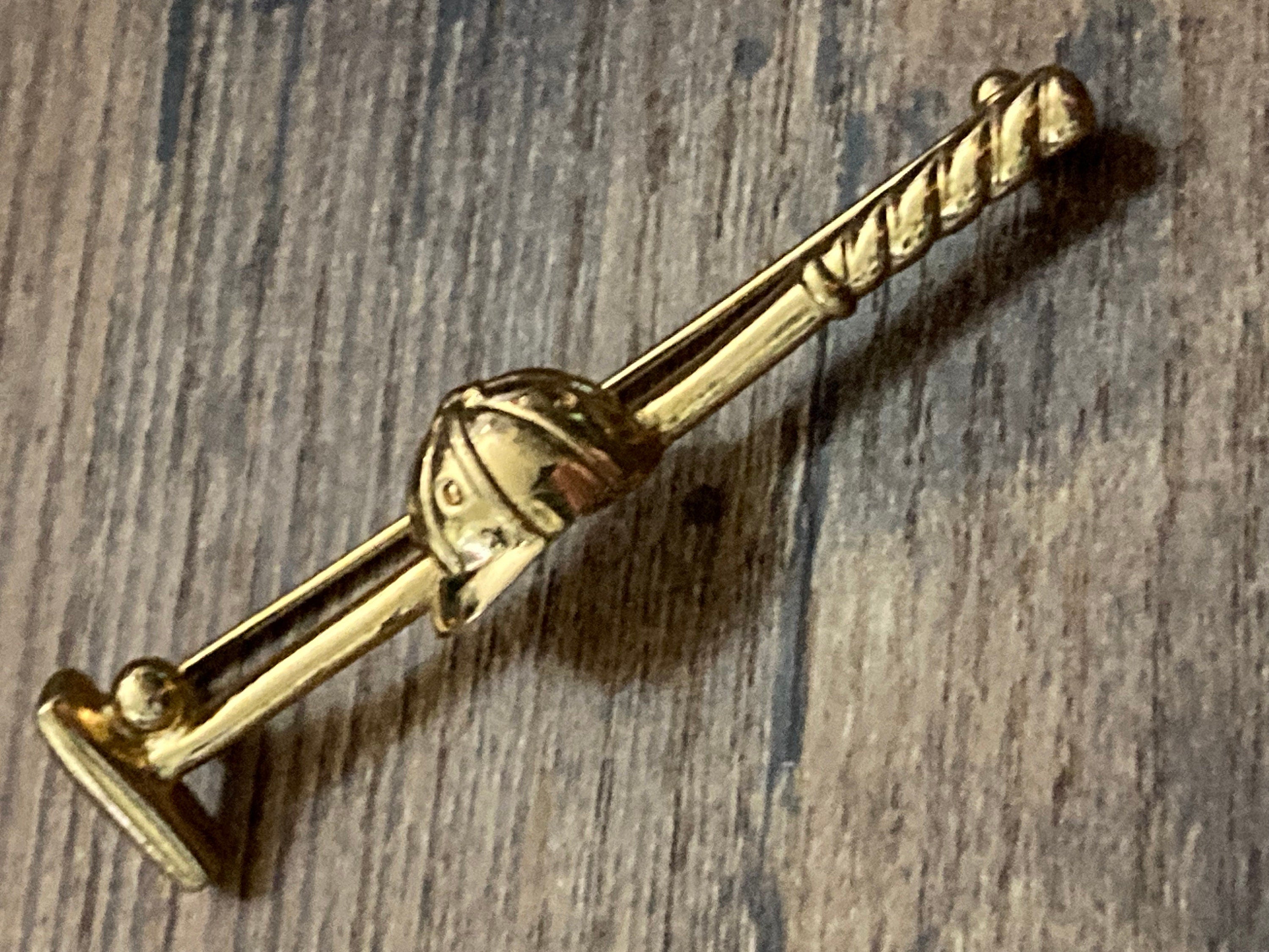 Vintage mens tie clip pin riding crop jockey cap hat brooch gold tone