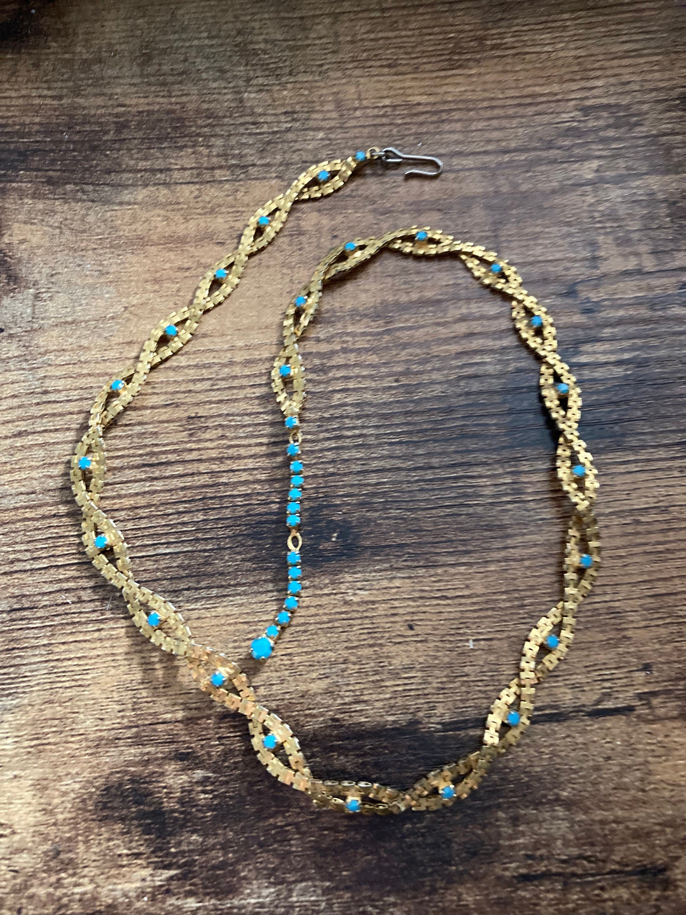 Wide mesh woven twisted choker necklace with turquoise paste stones 1960s gold tone