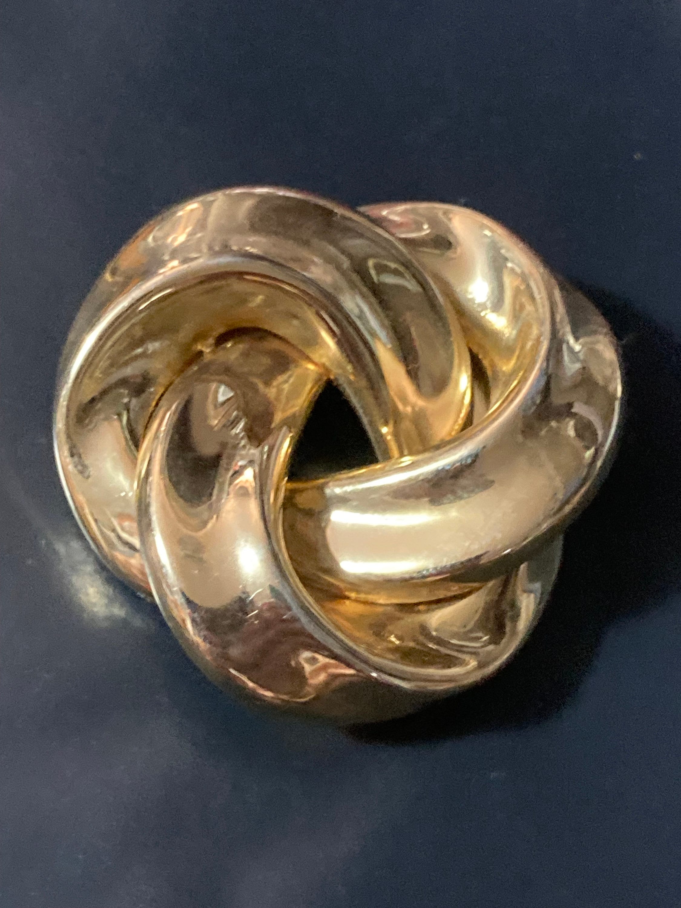 vintage gold tone classic swirl tube knot brooch