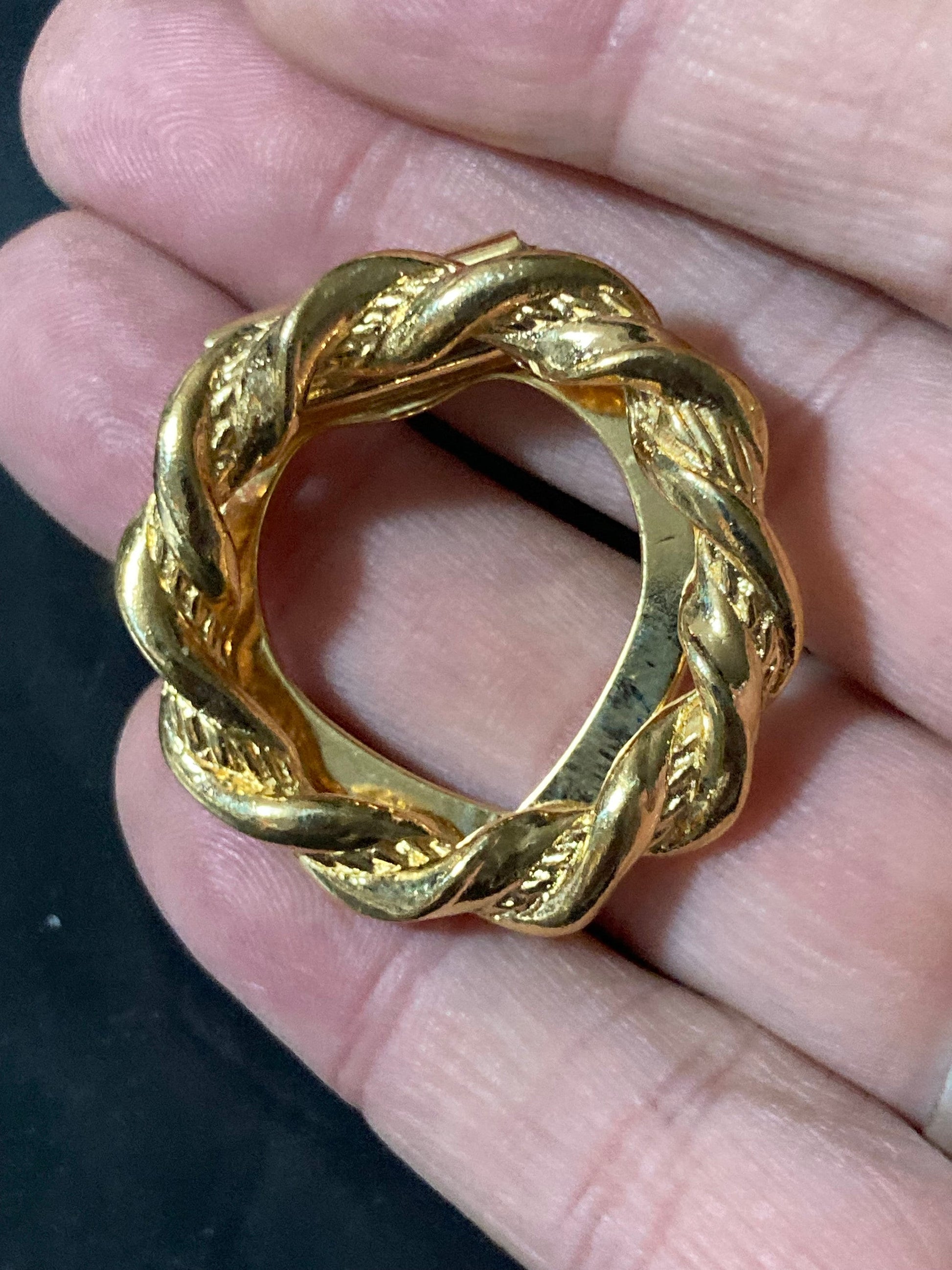 True vintage gold plated nautical rope edge Round open Scarf Clip ring old shop stock