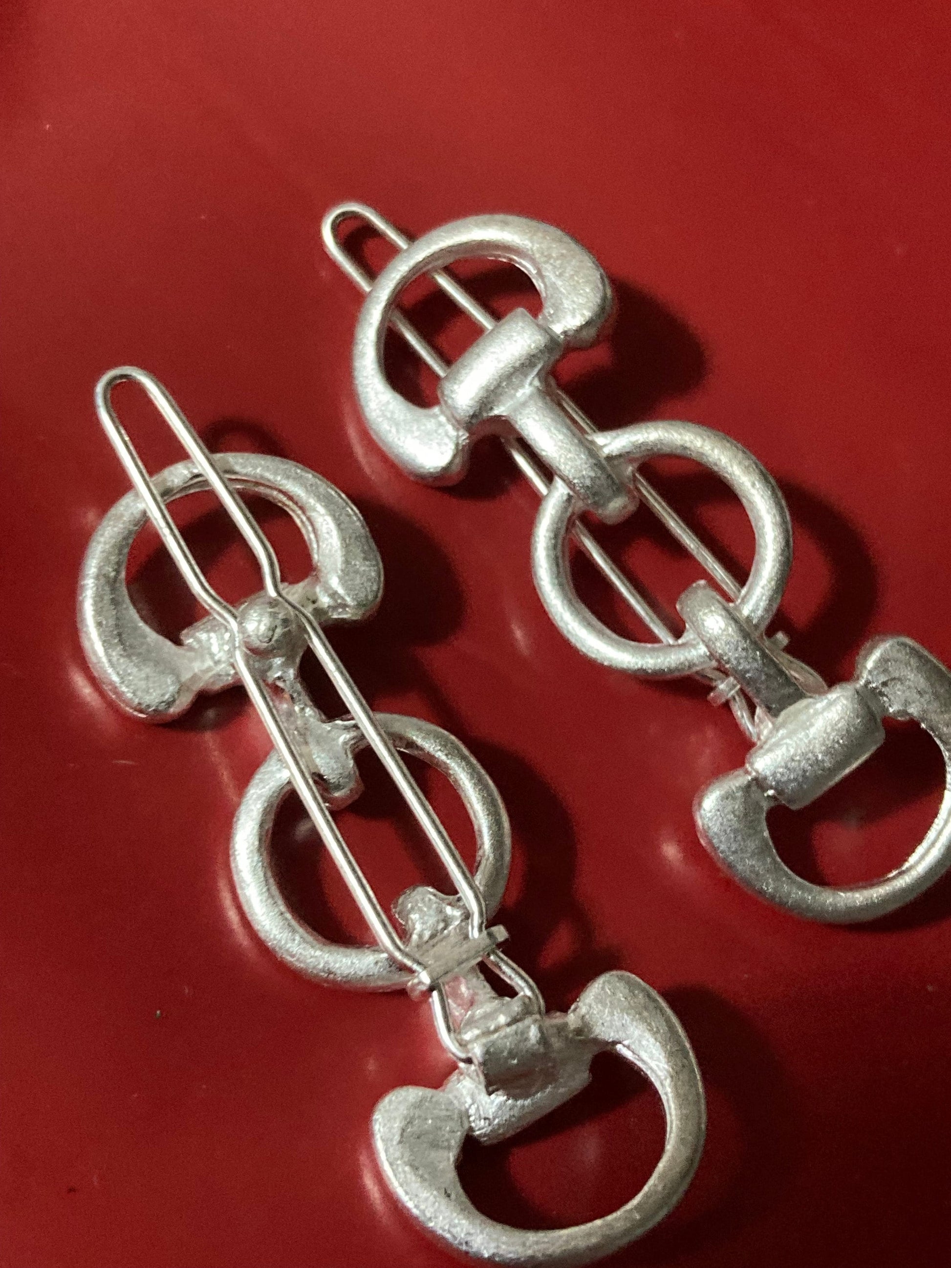 Pair of horse bit snaffle hair clips true vintage Matt silver tone equestrian