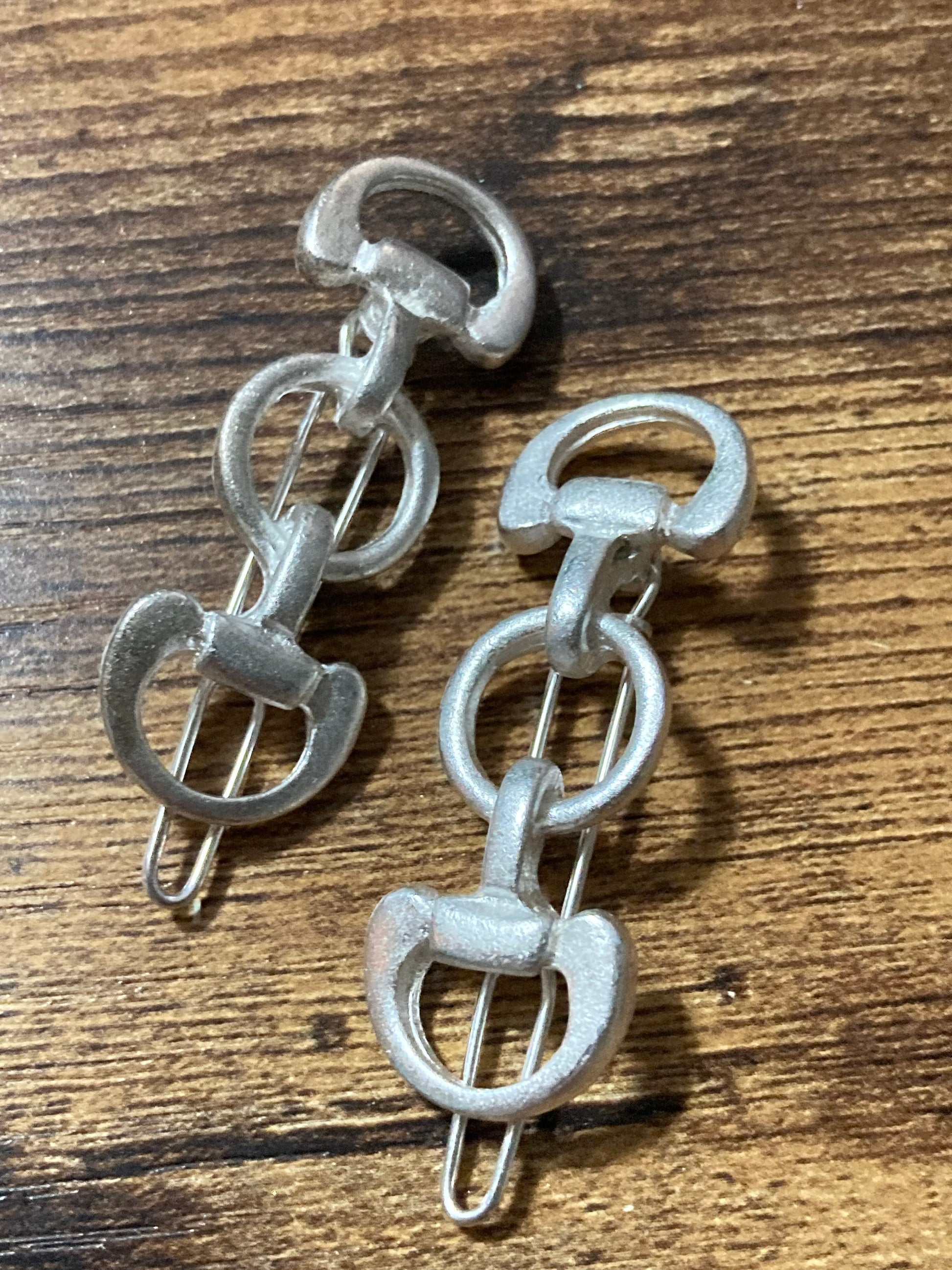 Pair of horse bit snaffle hair clips true vintage Matt silver tone equestrian