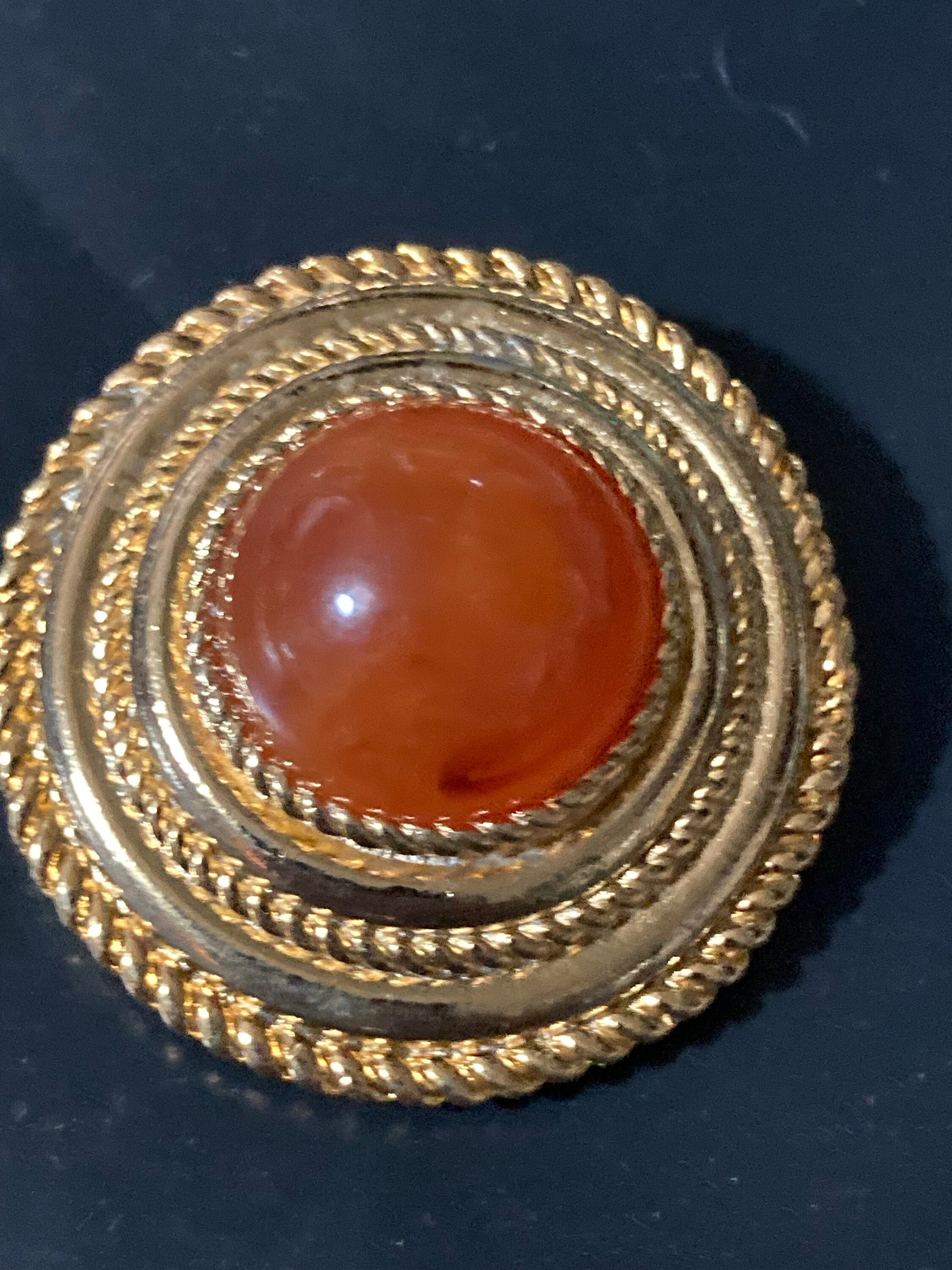 True vintage gold plated nautical rope edge round orange brown cabochon Scarf Clip ring old shop stock