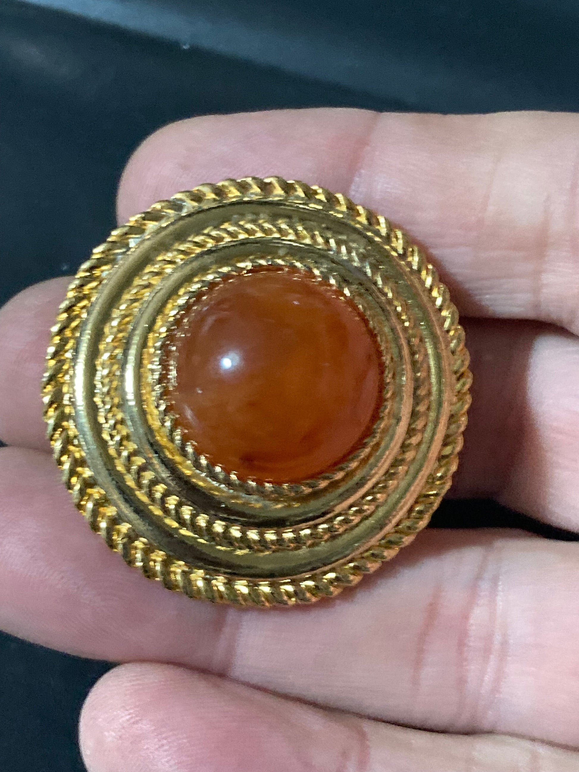 True vintage gold plated nautical rope edge round orange brown cabochon Scarf Clip ring old shop stock