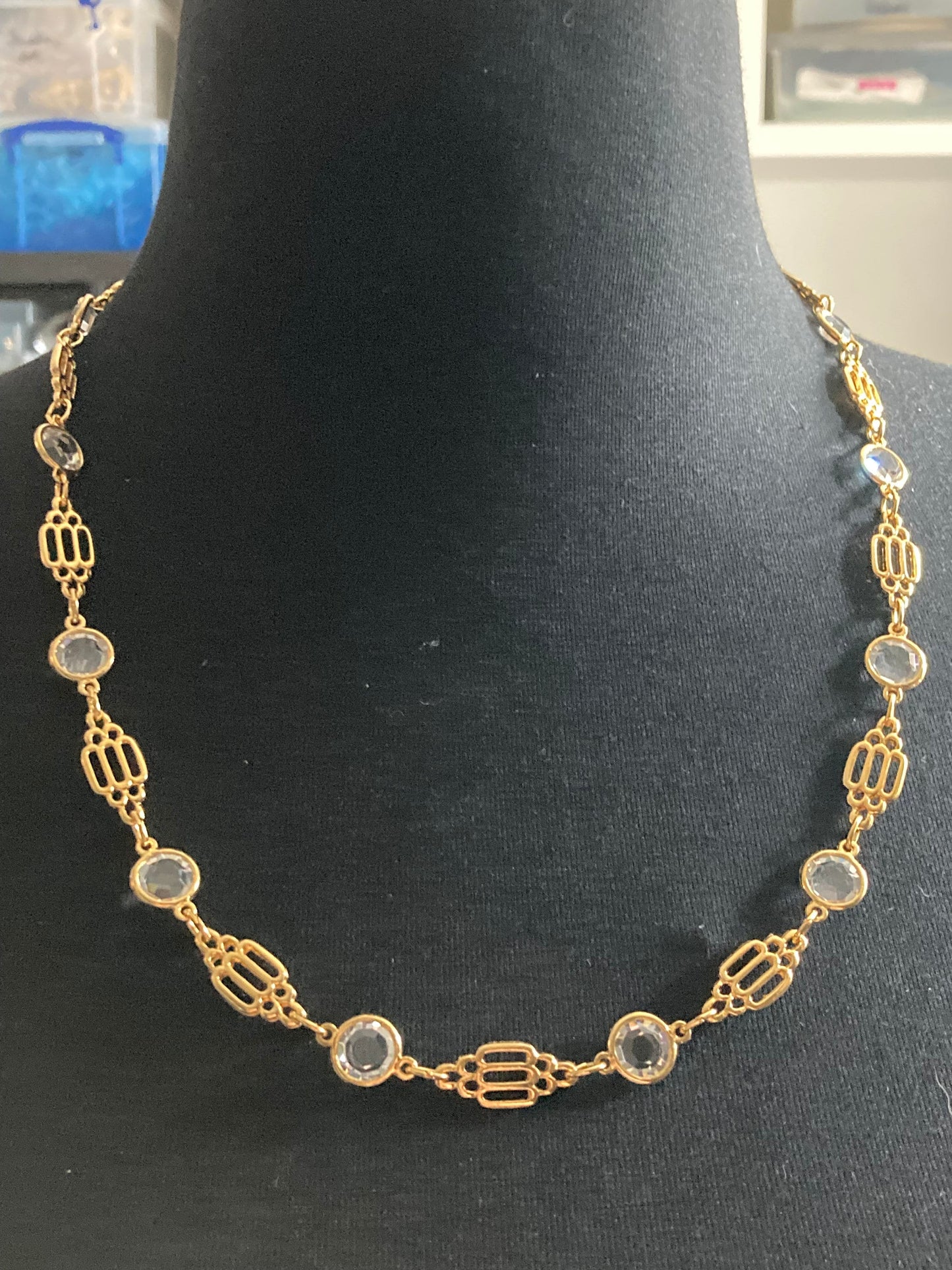 19” 63cm long 1980s thick gold plated fancy link glass crystal bezel beaded station necklace