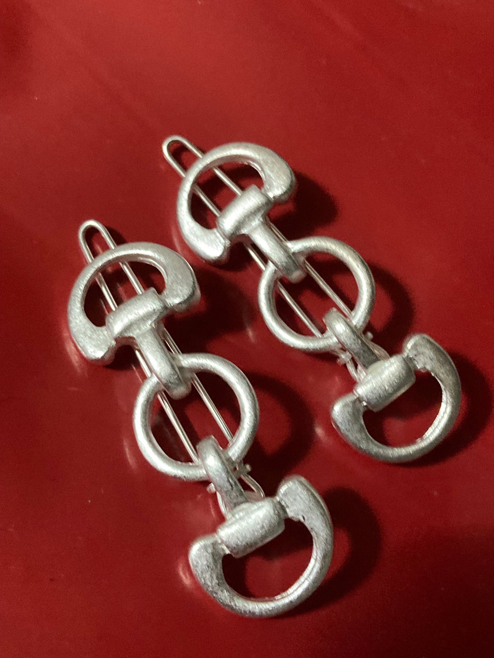 Pair of horse bit snaffle hair clips true vintage Matt silver tone equestrian