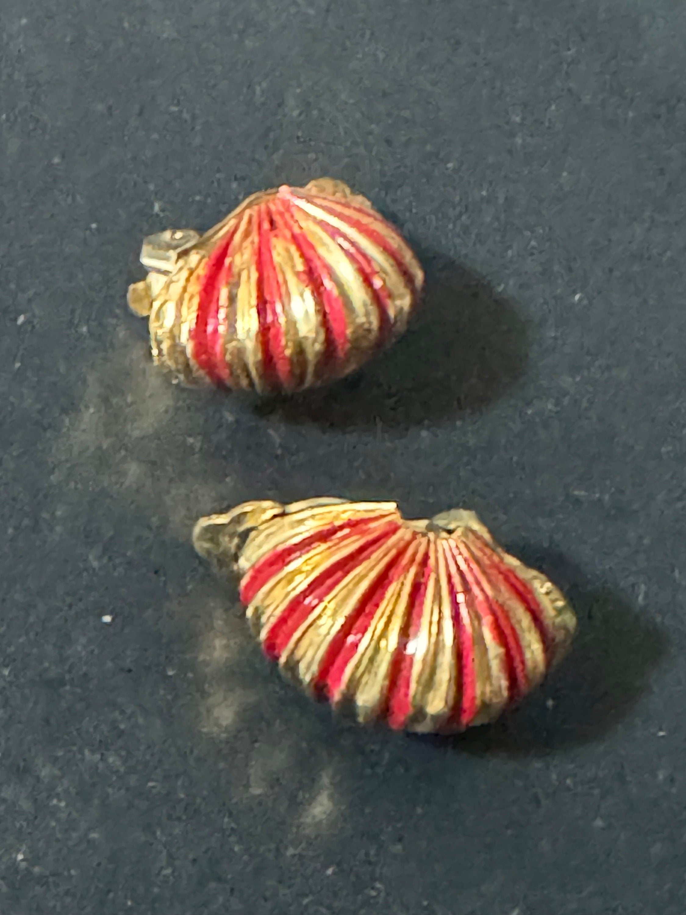 Vintage Gold tone bright red striped enamel clip on earrings