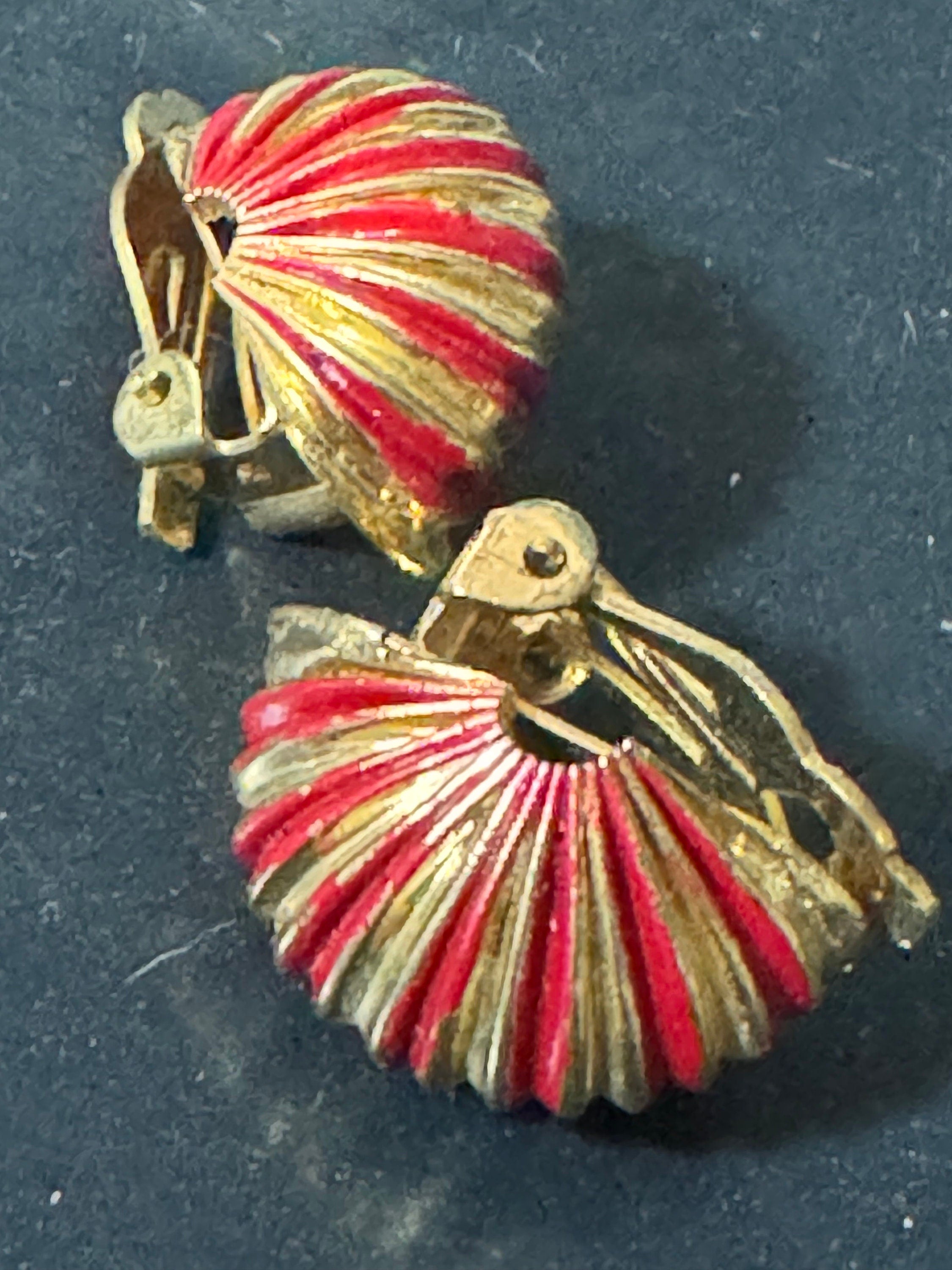 Vintage Gold tone bright red striped enamel clip on earrings