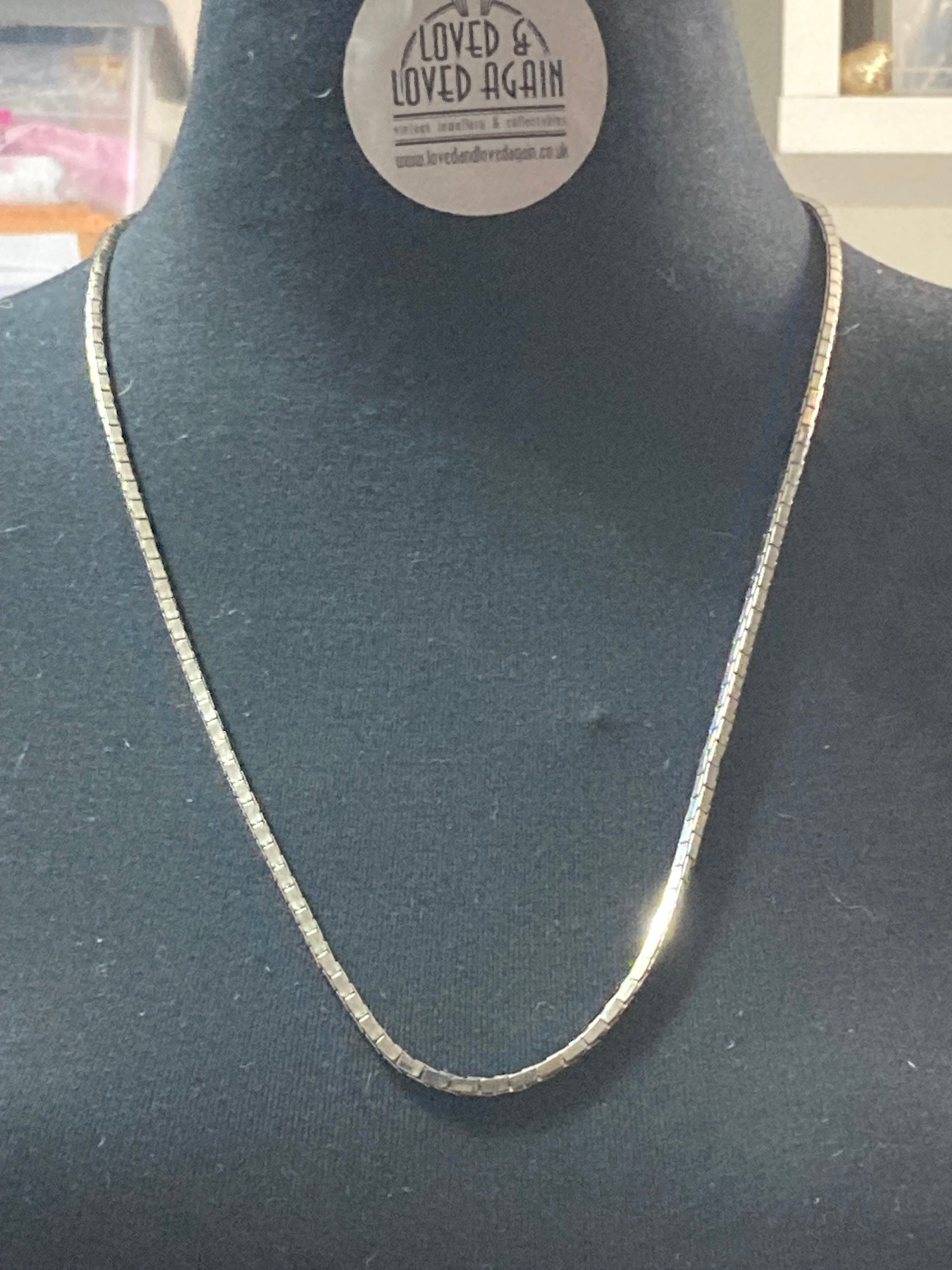 true vintage 80s pristine 21” 69cm very long silver plated layering chain necklace old shop stock