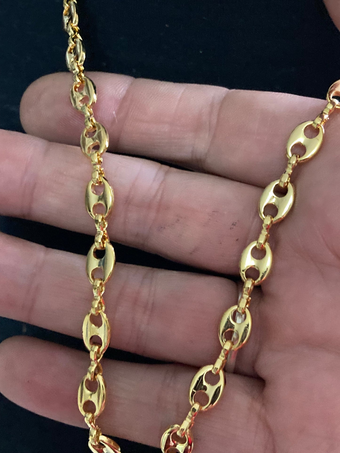 18.5” 61cm 1980s thick gold plated mariner coffee bean chain necklace