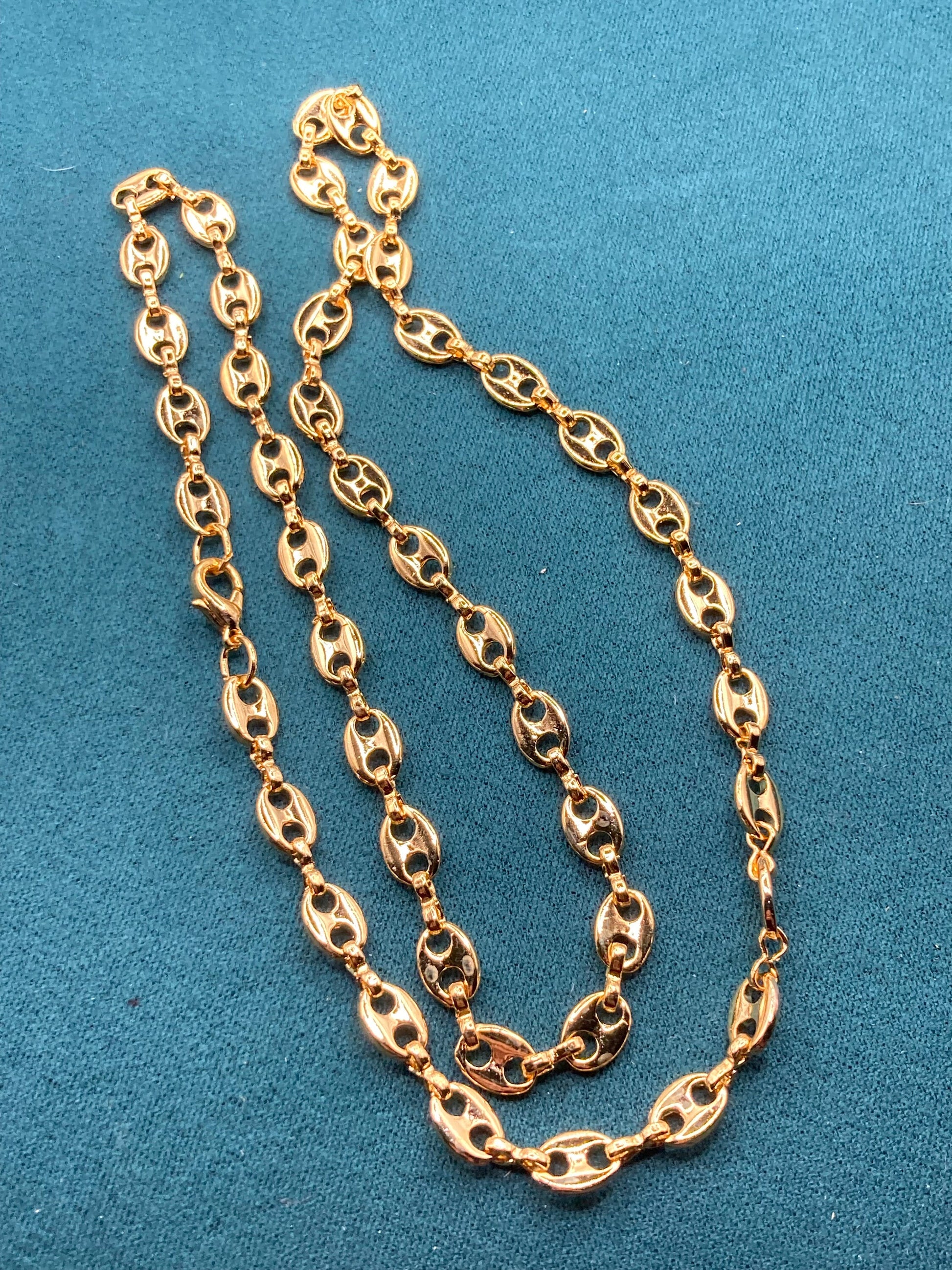 18.5” 61cm 1980s thick gold plated mariner coffee bean chain necklace