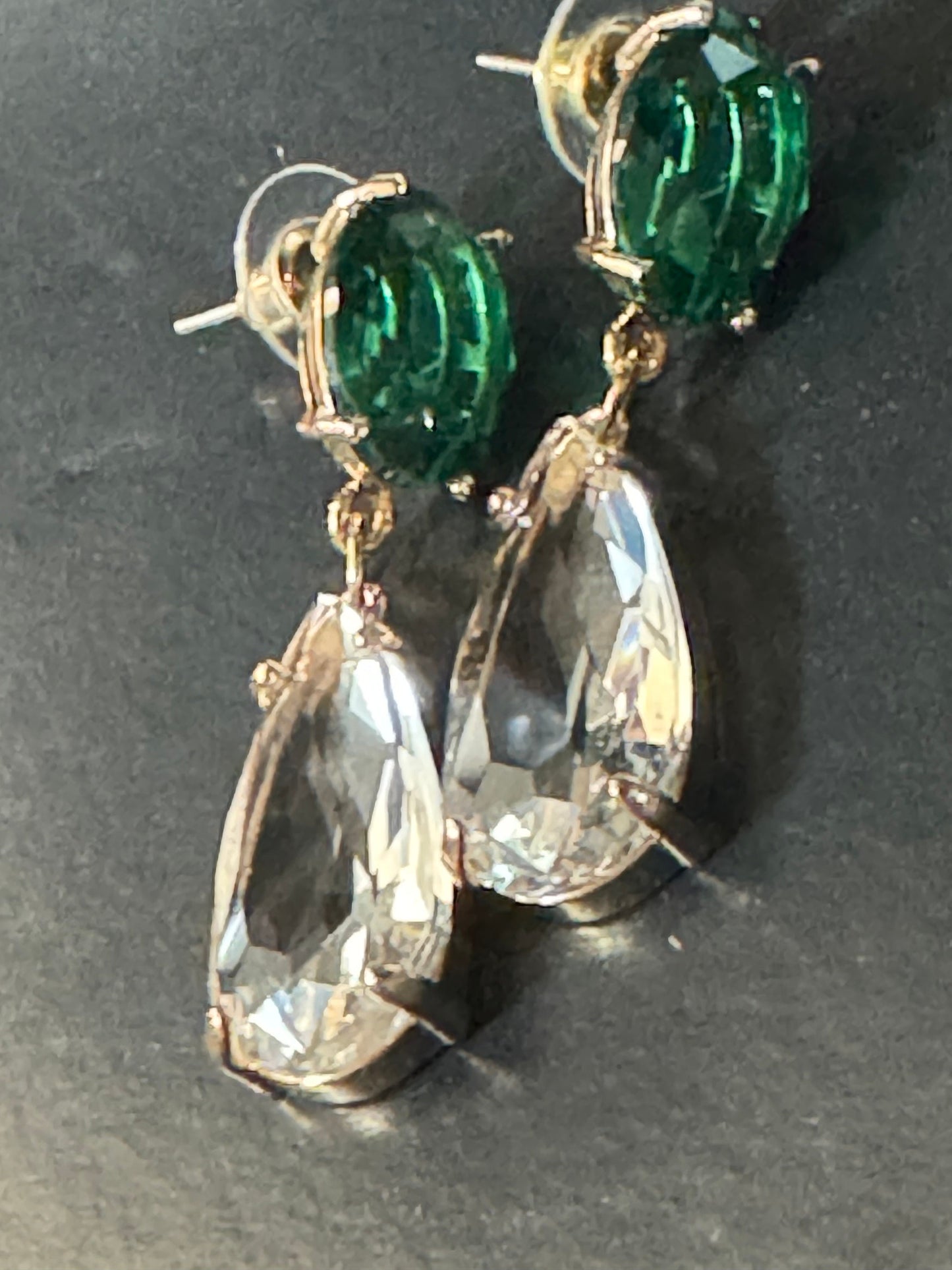 18k Gold plated emerald green clear crystal diamanté rhinestone dangly long drop earrings