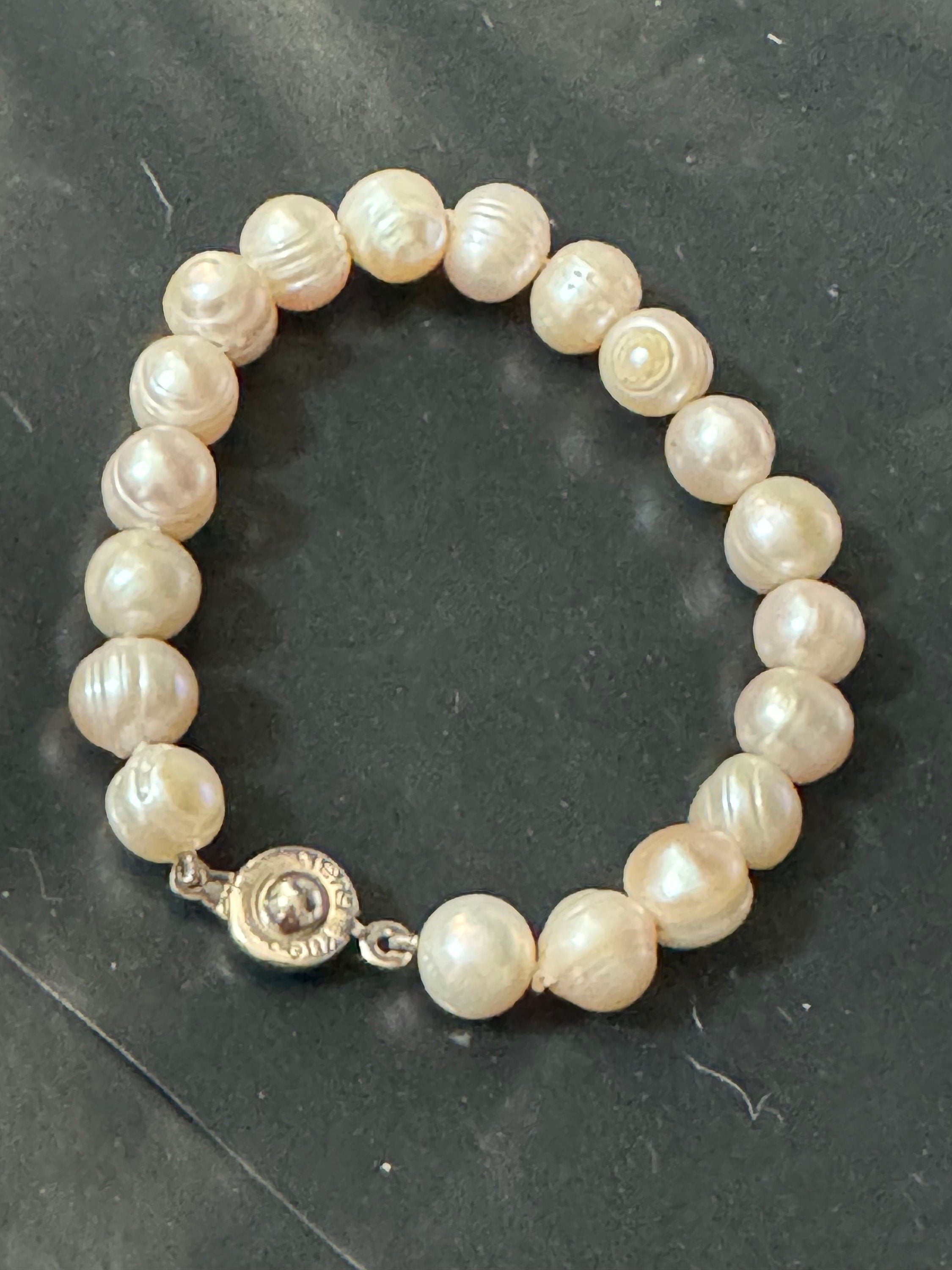 Vintage silver tone modernist genuine freshwater pearl white bracelet