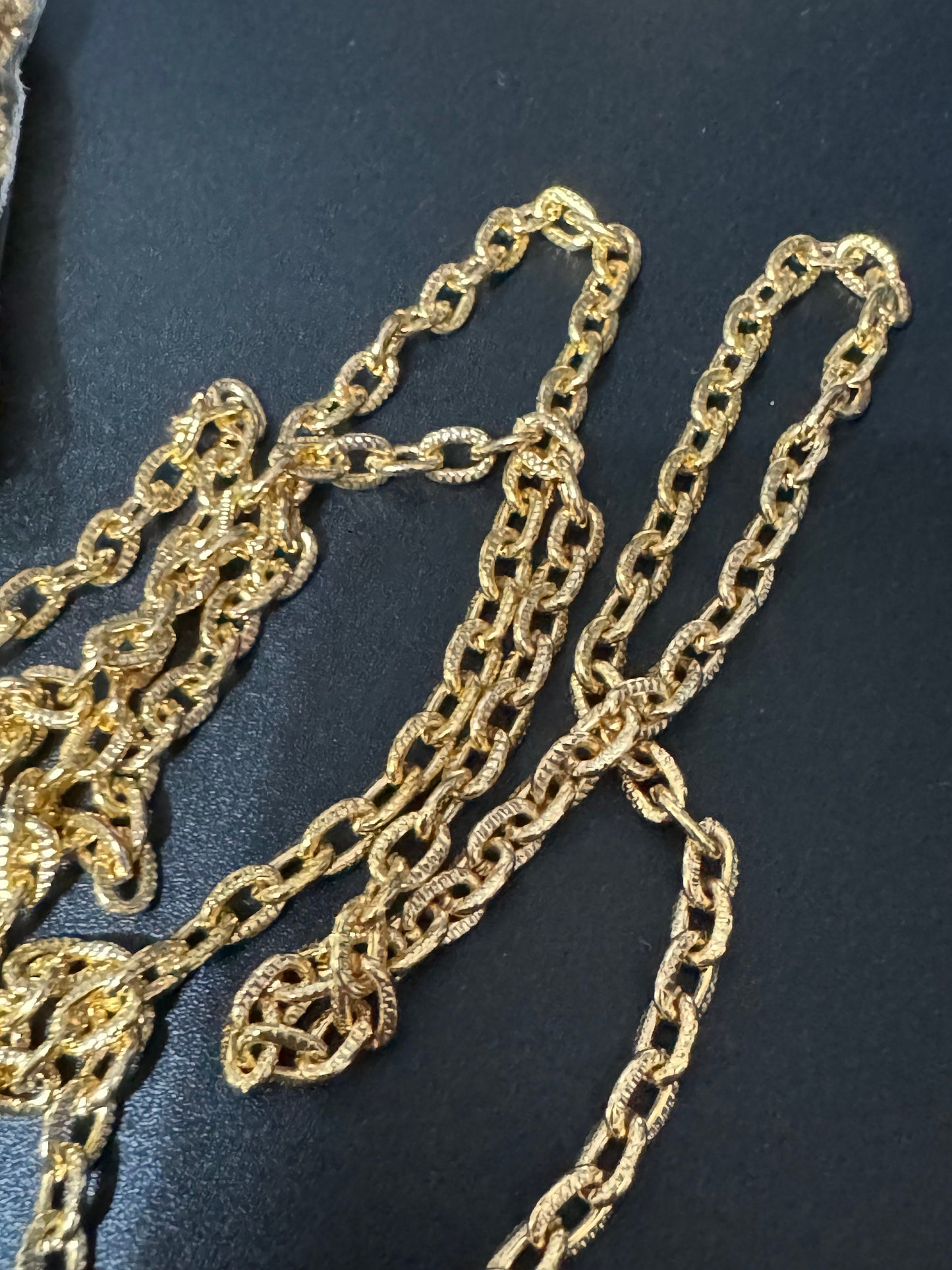 80cm long 1980s gold plated textured cable link plain chain necklace