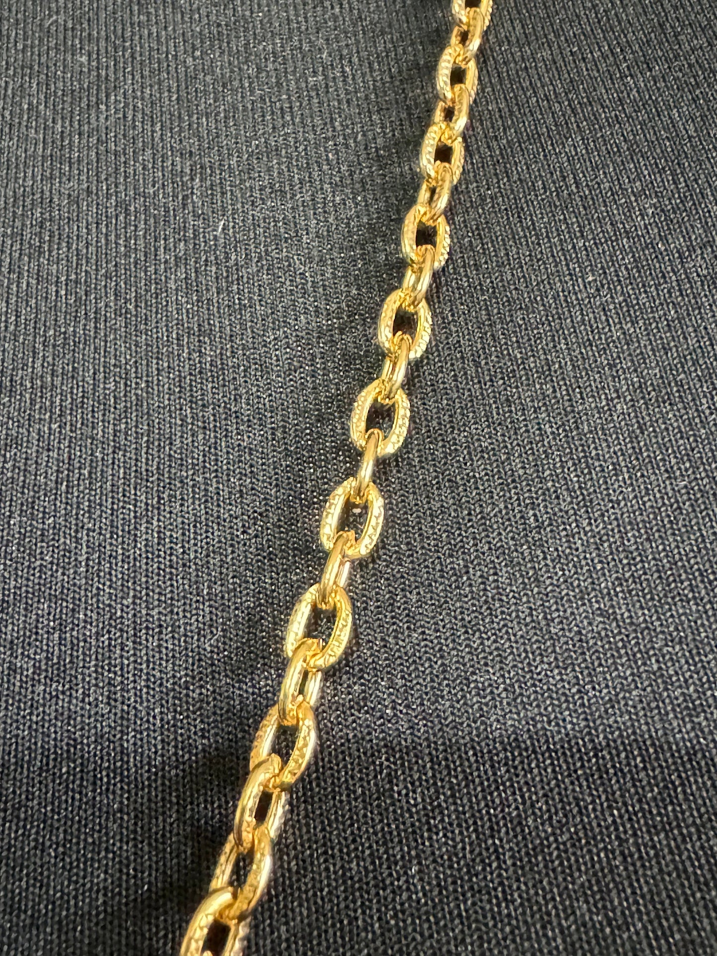 80cm long 1980s gold plated textured cable link plain chain necklace