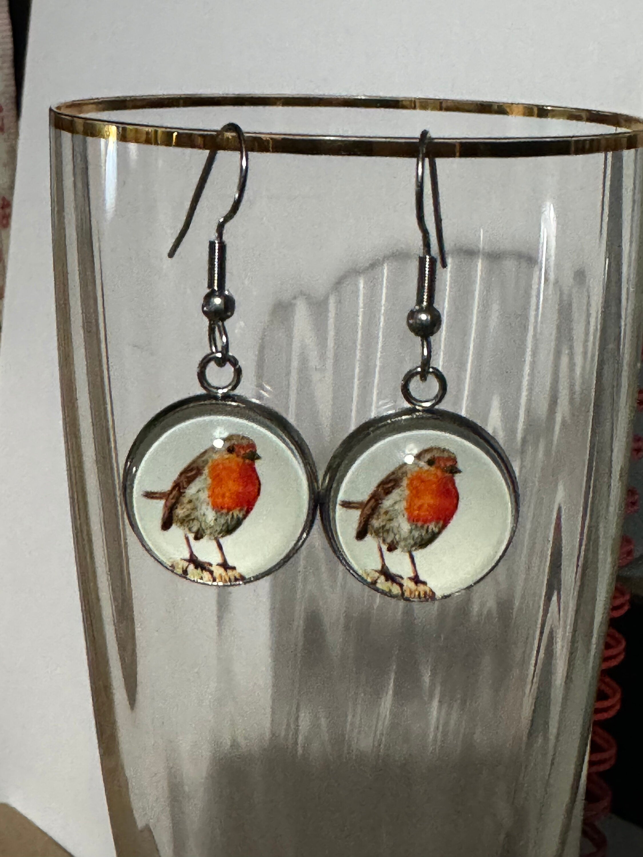 16mm Garden bird Robin redbreast stainless steel drop earrings silver