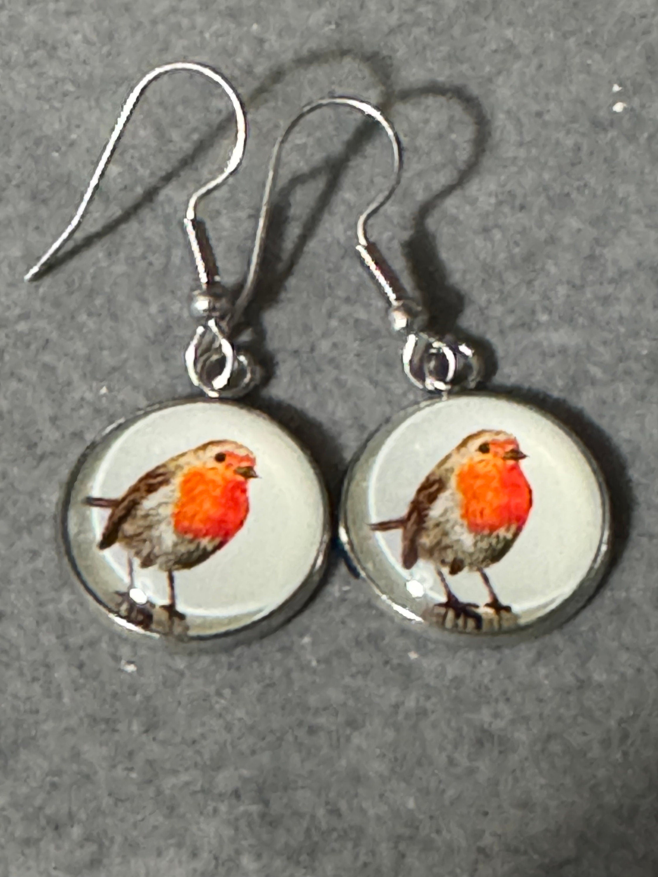 16mm Garden bird Robin redbreast stainless steel drop earrings silver