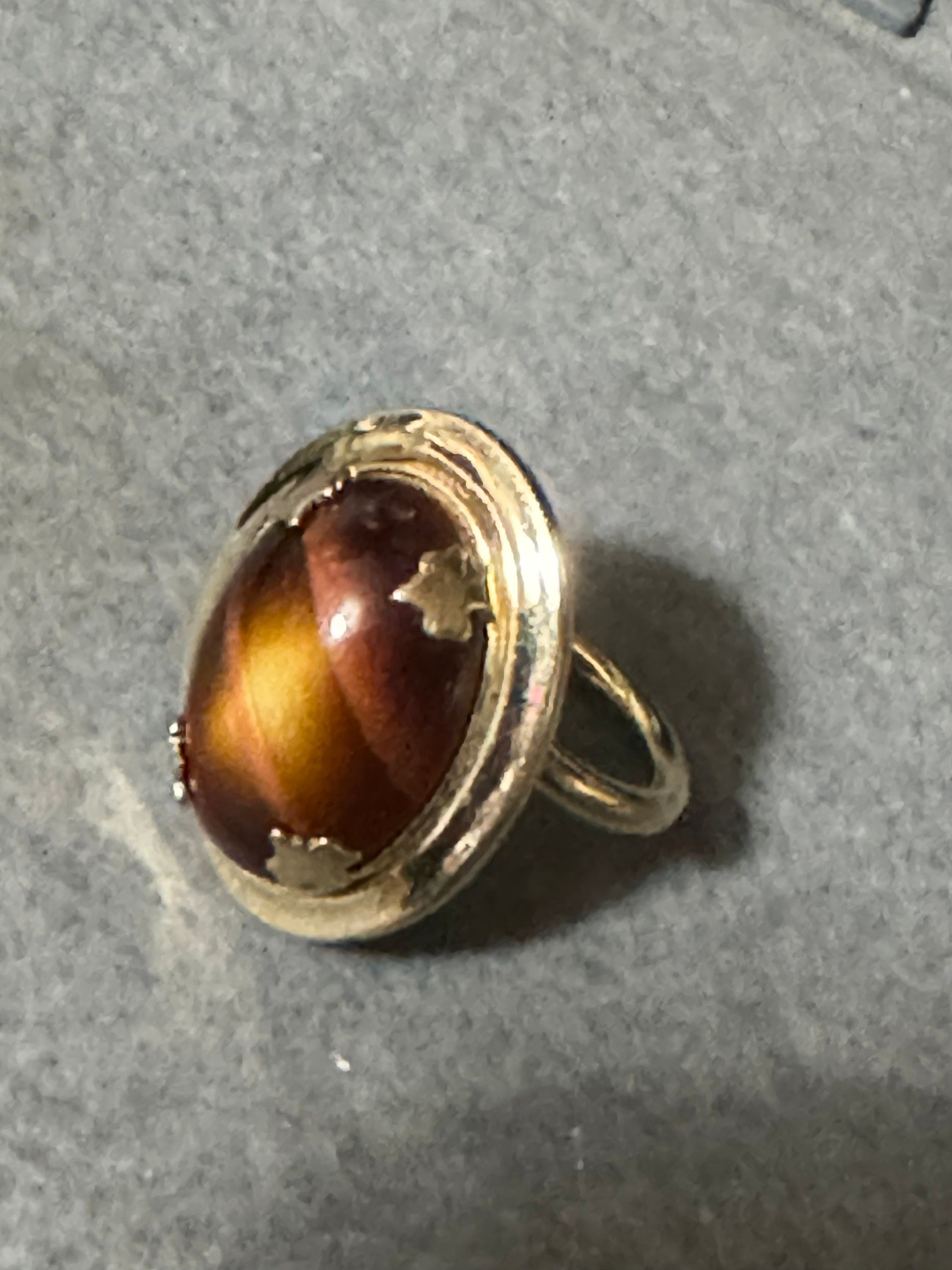 Sarah Coventry gold 1970s brutalist brown gemstone large cocktail ring adjustable L M N