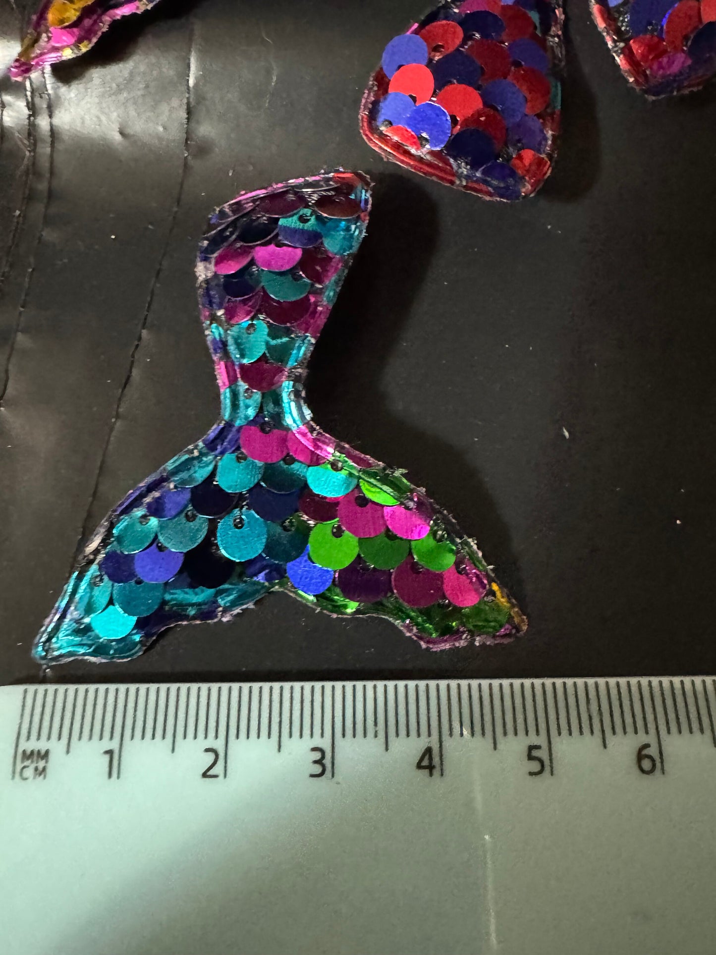 1 x blue purple rainbow tones sequin Sew On Nautical sea Mermaid tail sequinned Patch 6cm x 5cm sewing craft appliqué