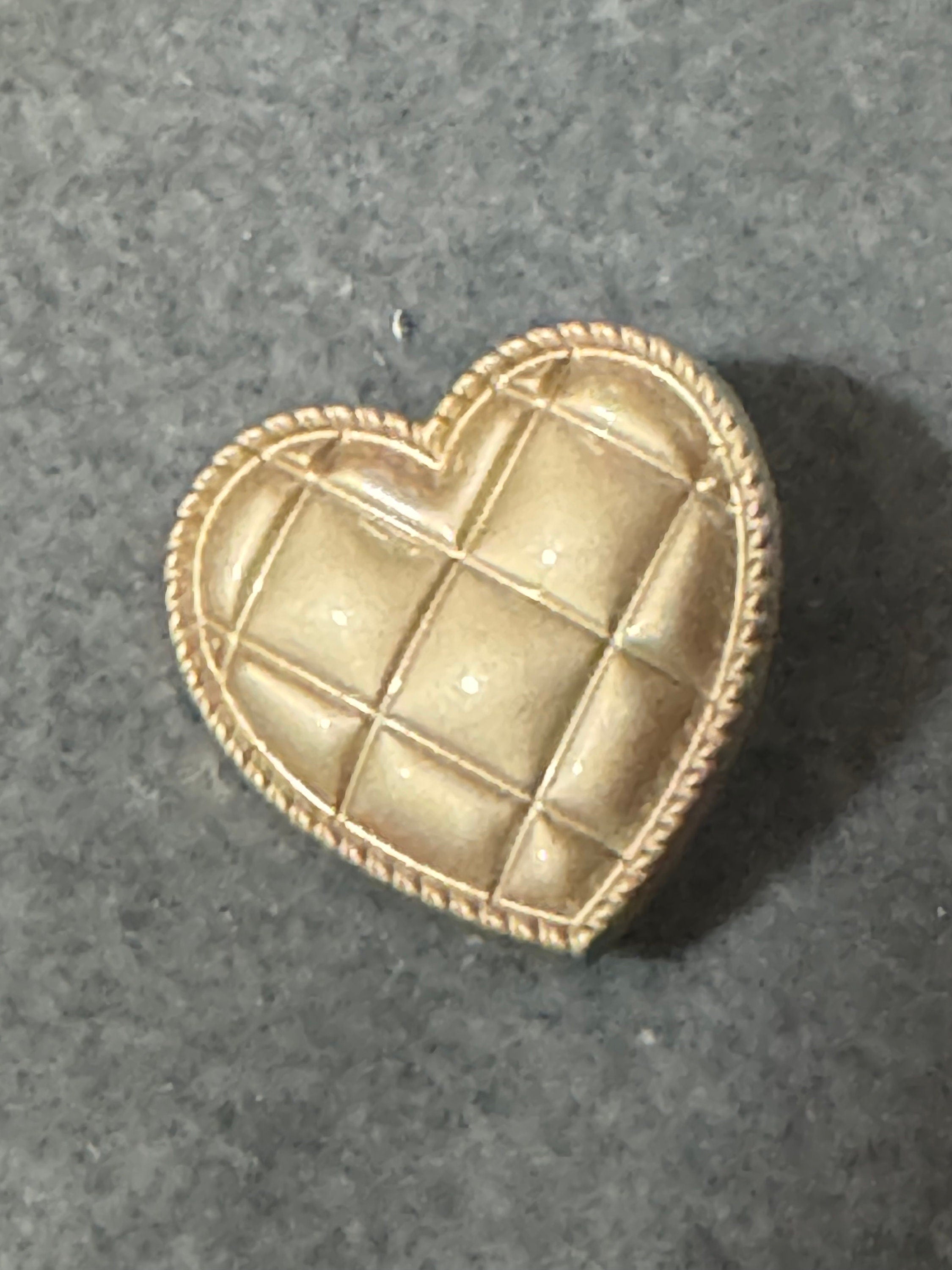 20mm Matt gold tone love heart quilted buttons with metal shank 10 pieces